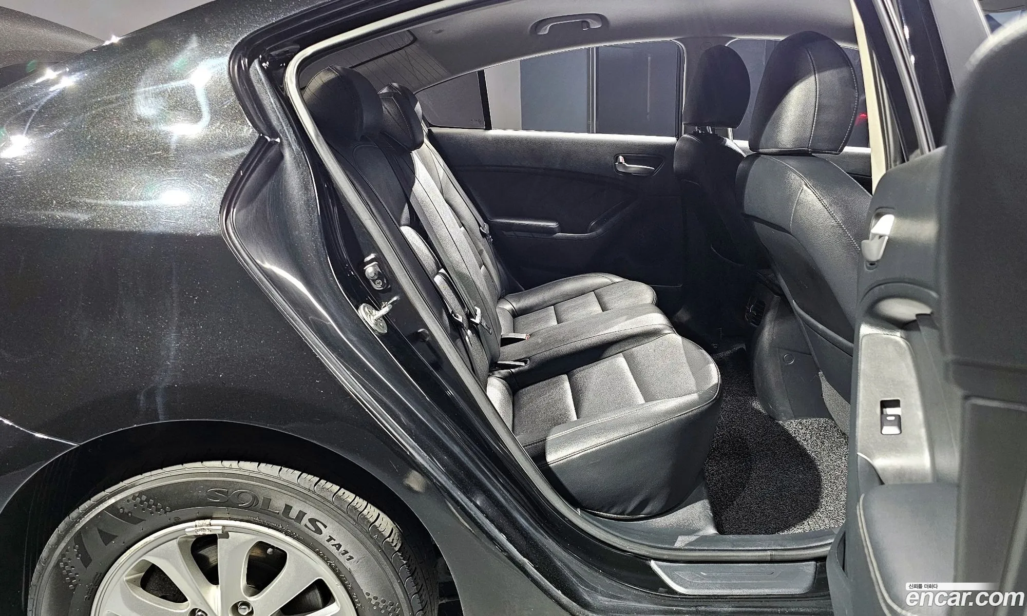 Kia K3 2015 — 12
