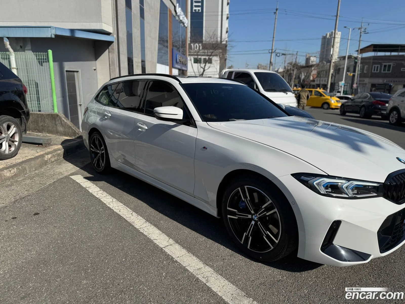 BMW 3 Series 2026 — 3