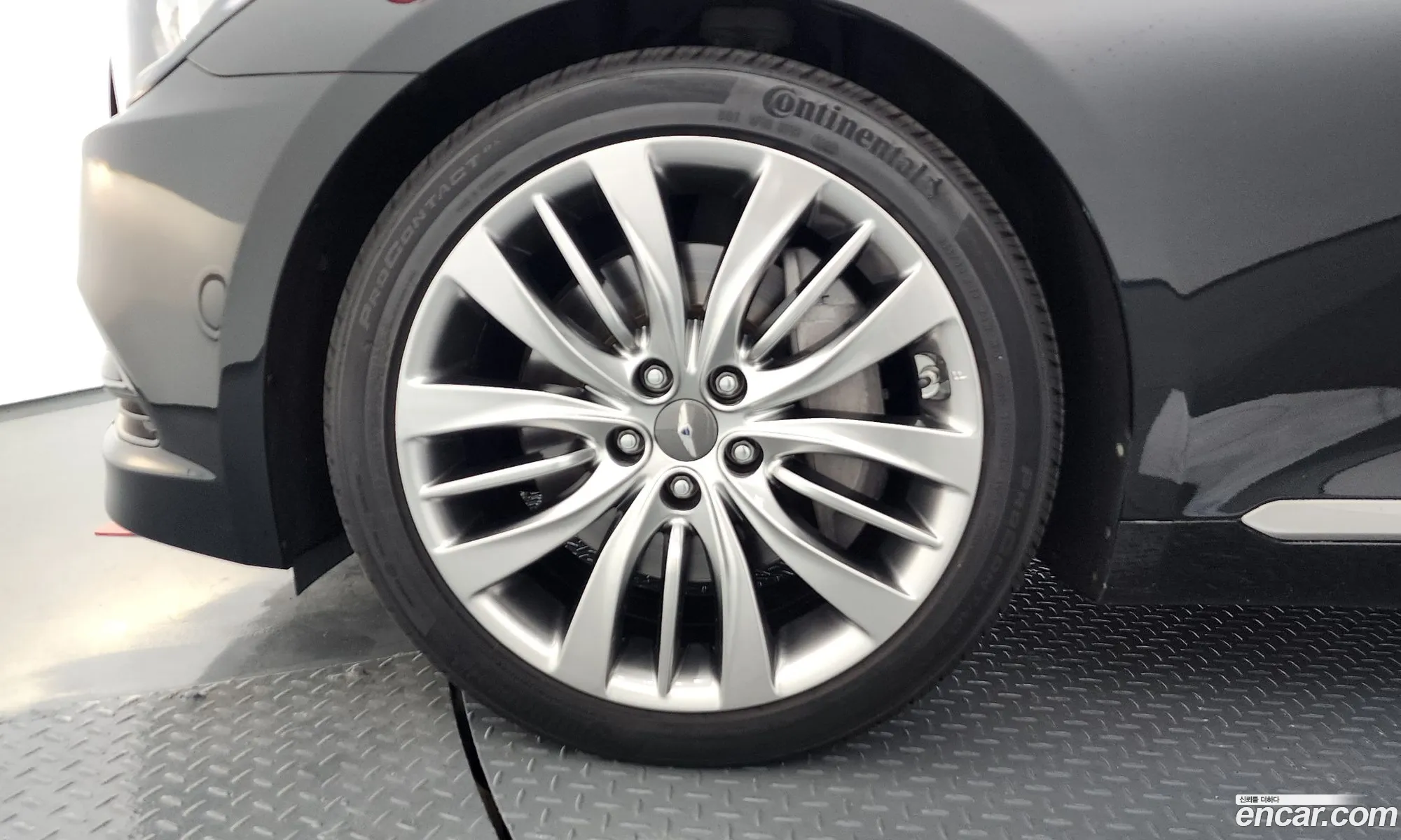 Hyundai Genesis DH 2015 — 11