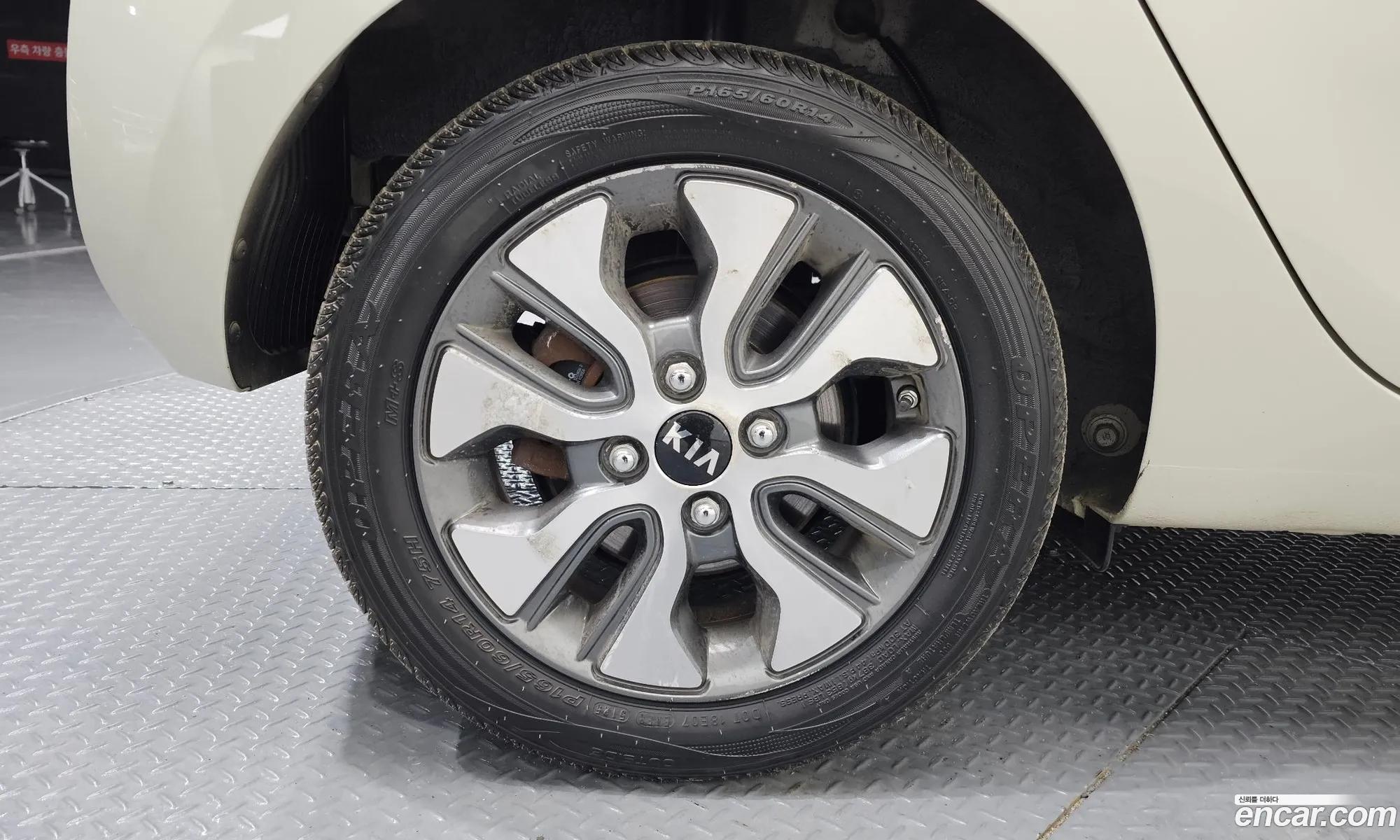 Kia Morning 2016 KNABX511BGT437822 — 2