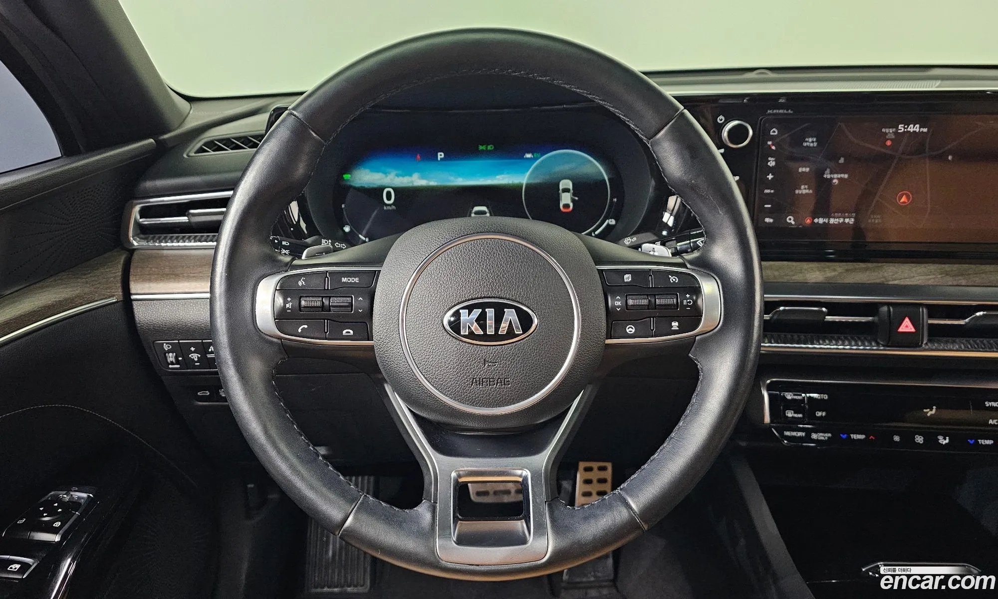 Kia K5 Hybrid 2020 — 14