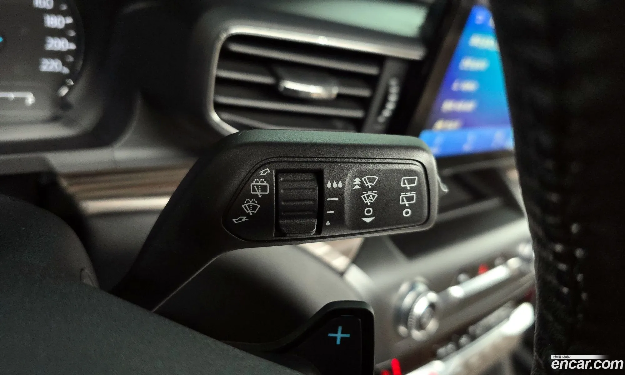 Ford Explorer 6th Gen 2020 1FMSK8FH6LGC71215 — 9