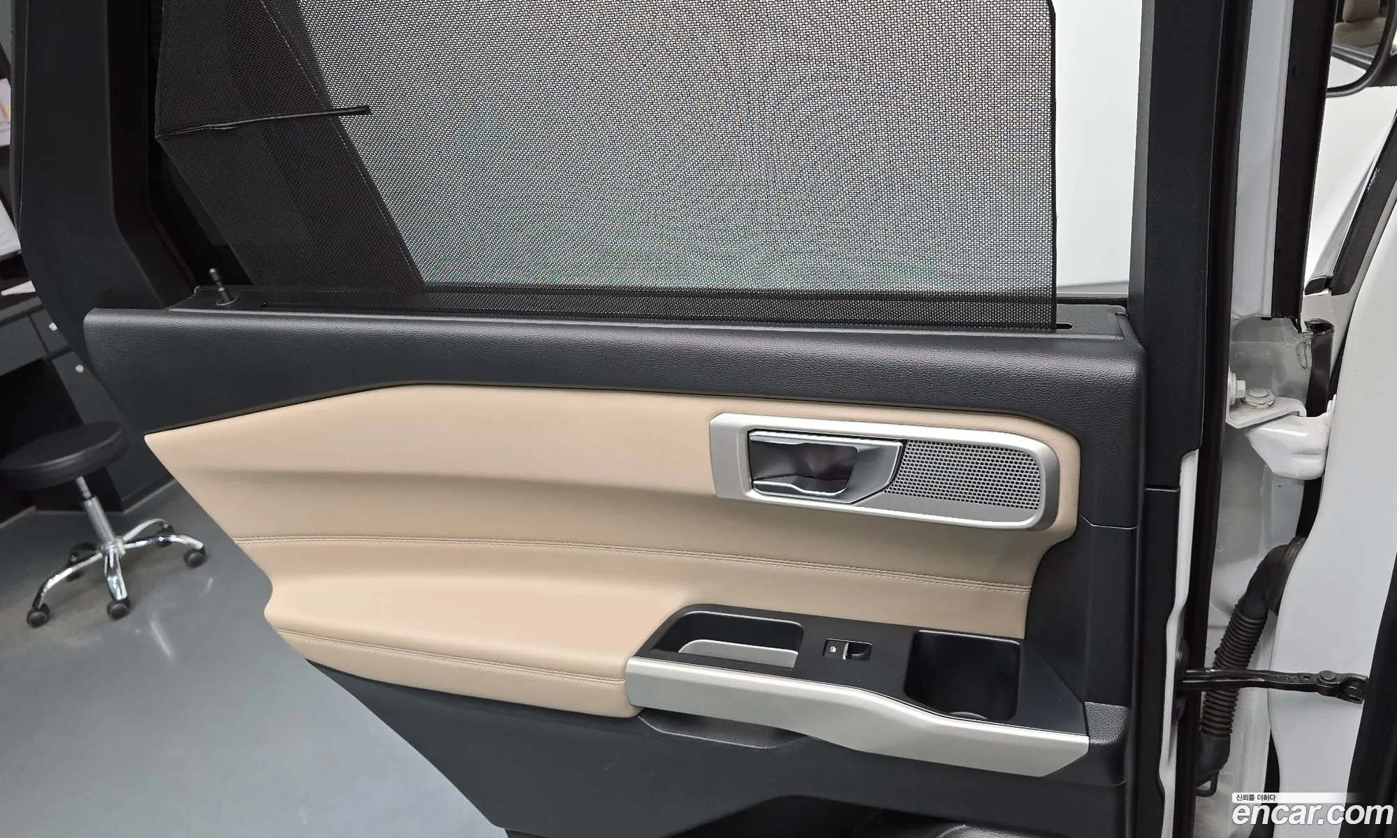 Ford Explorer 6th Gen 2020 1FMSK8FH6LGC71215 — 26