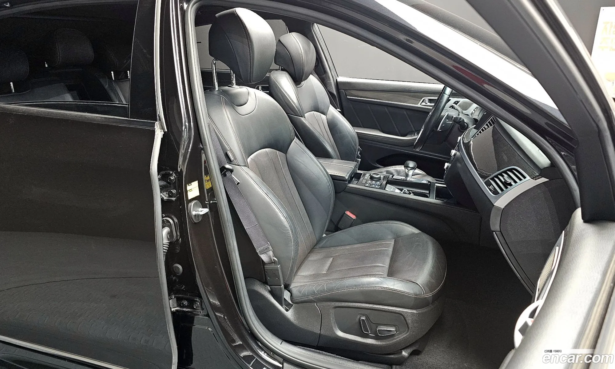Genesis G80 2017 — 11