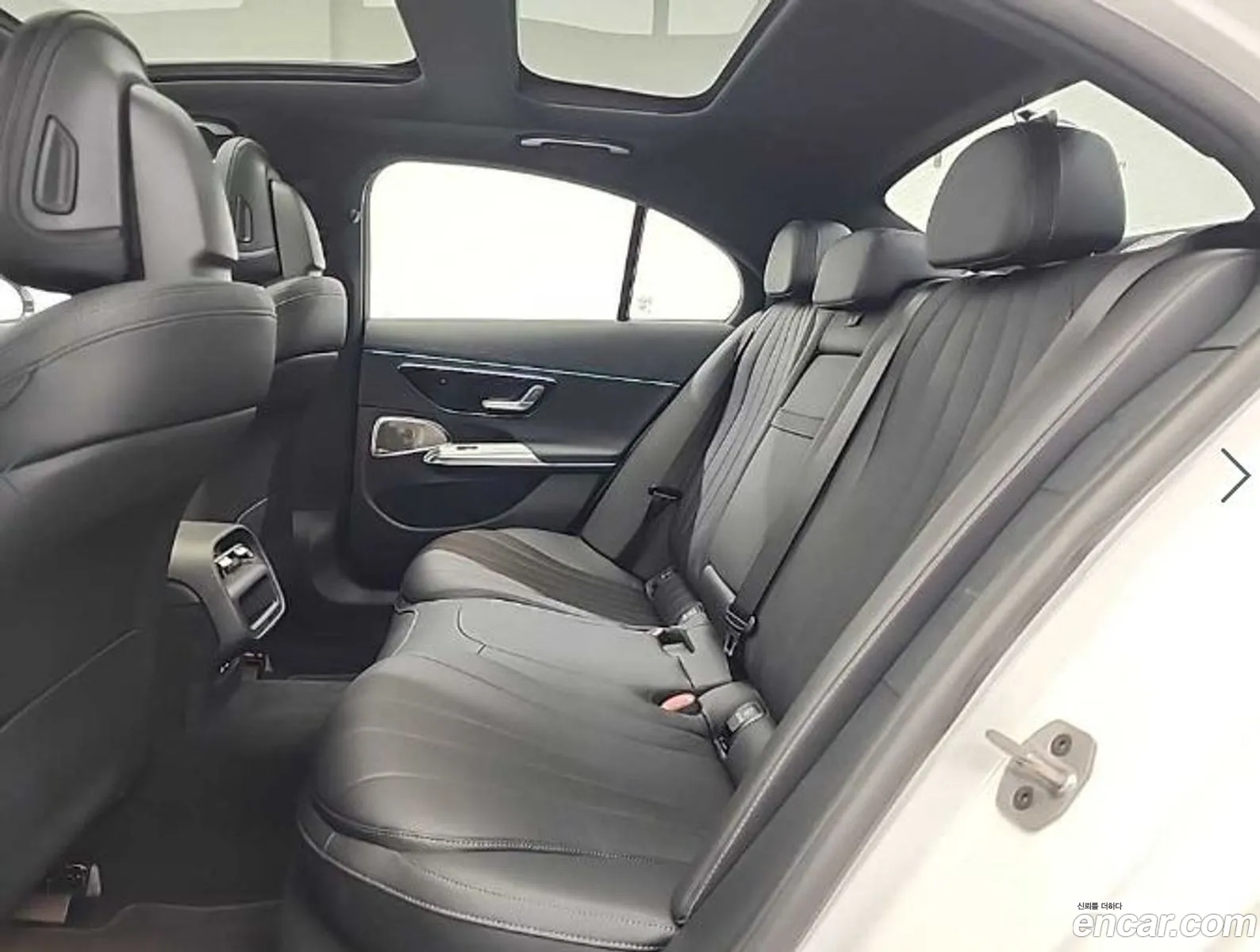 Mercedes-Benz E-Class W214 2025 — 6