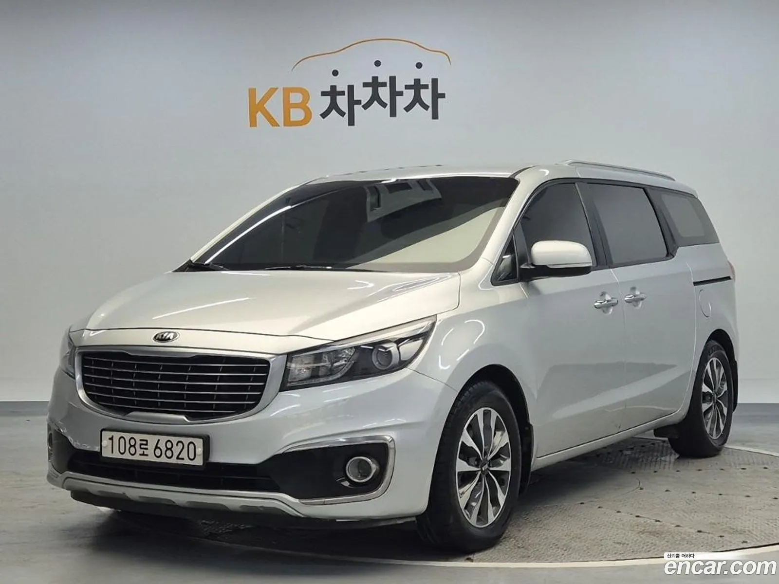Kia Carnival 2014 — 19
