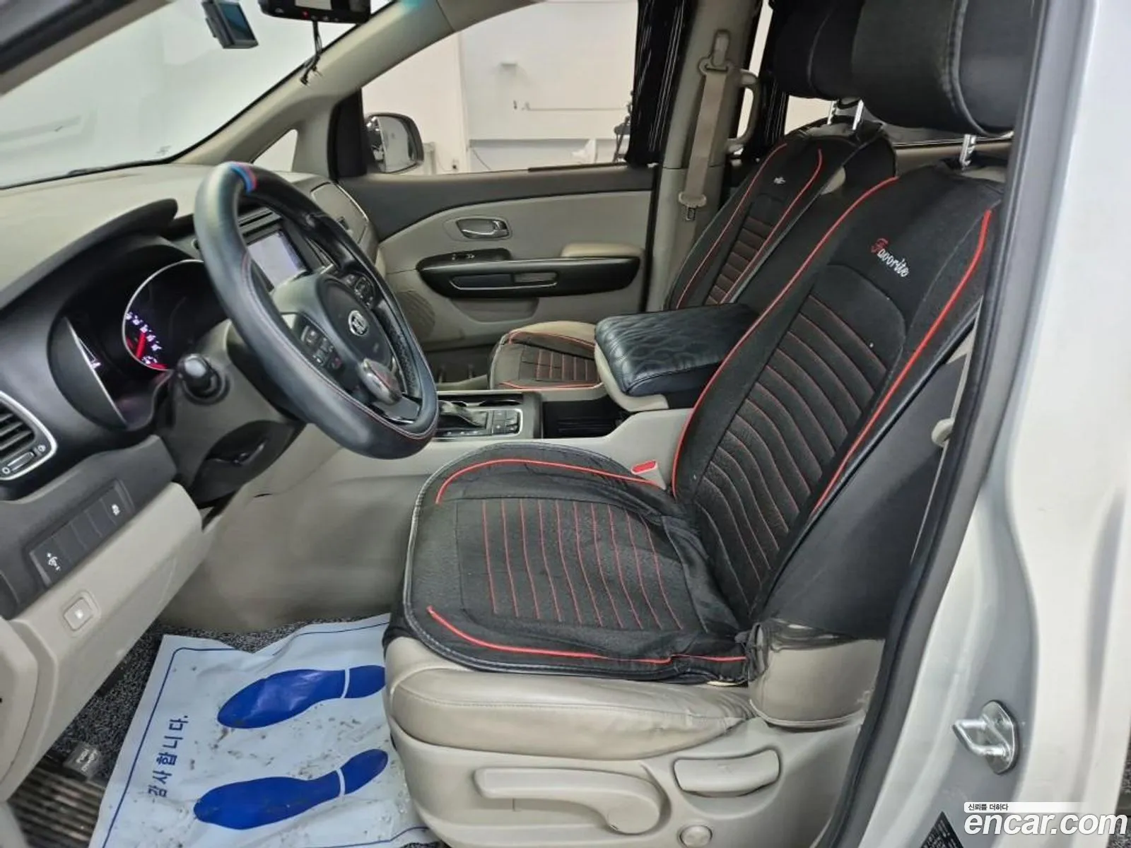 Kia Carnival 2014 — 3