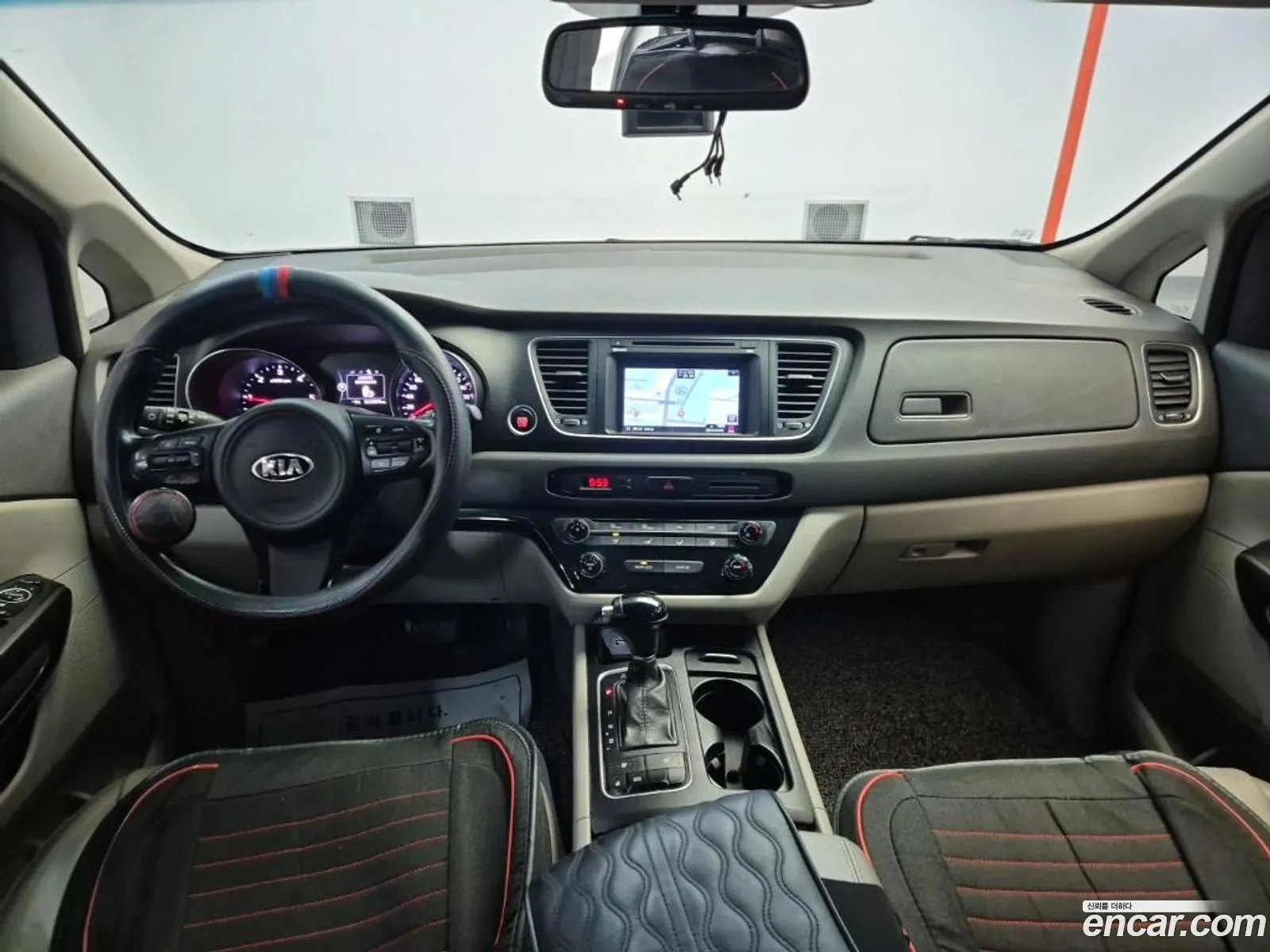 Kia Carnival 2014 — 16