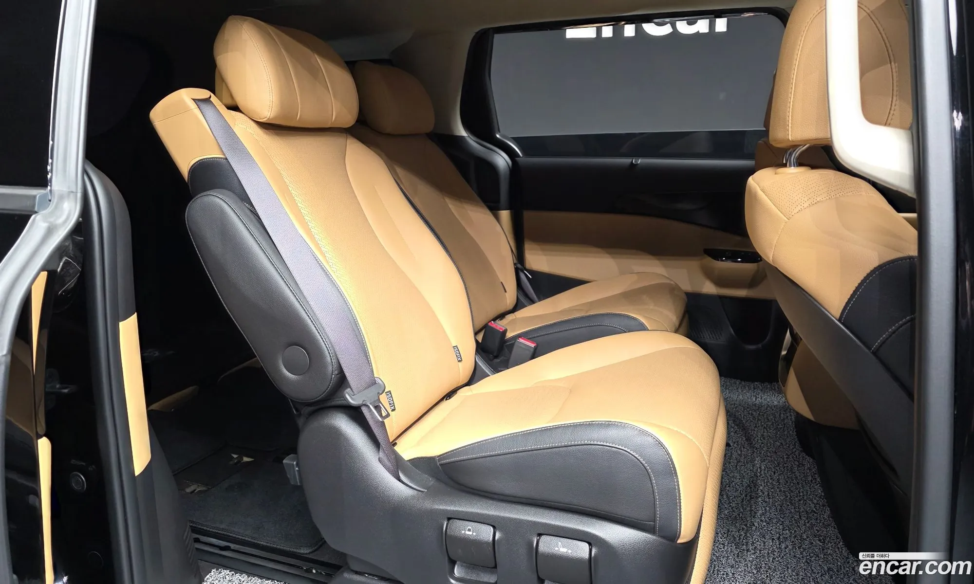 Kia Carnival 2022 — 5