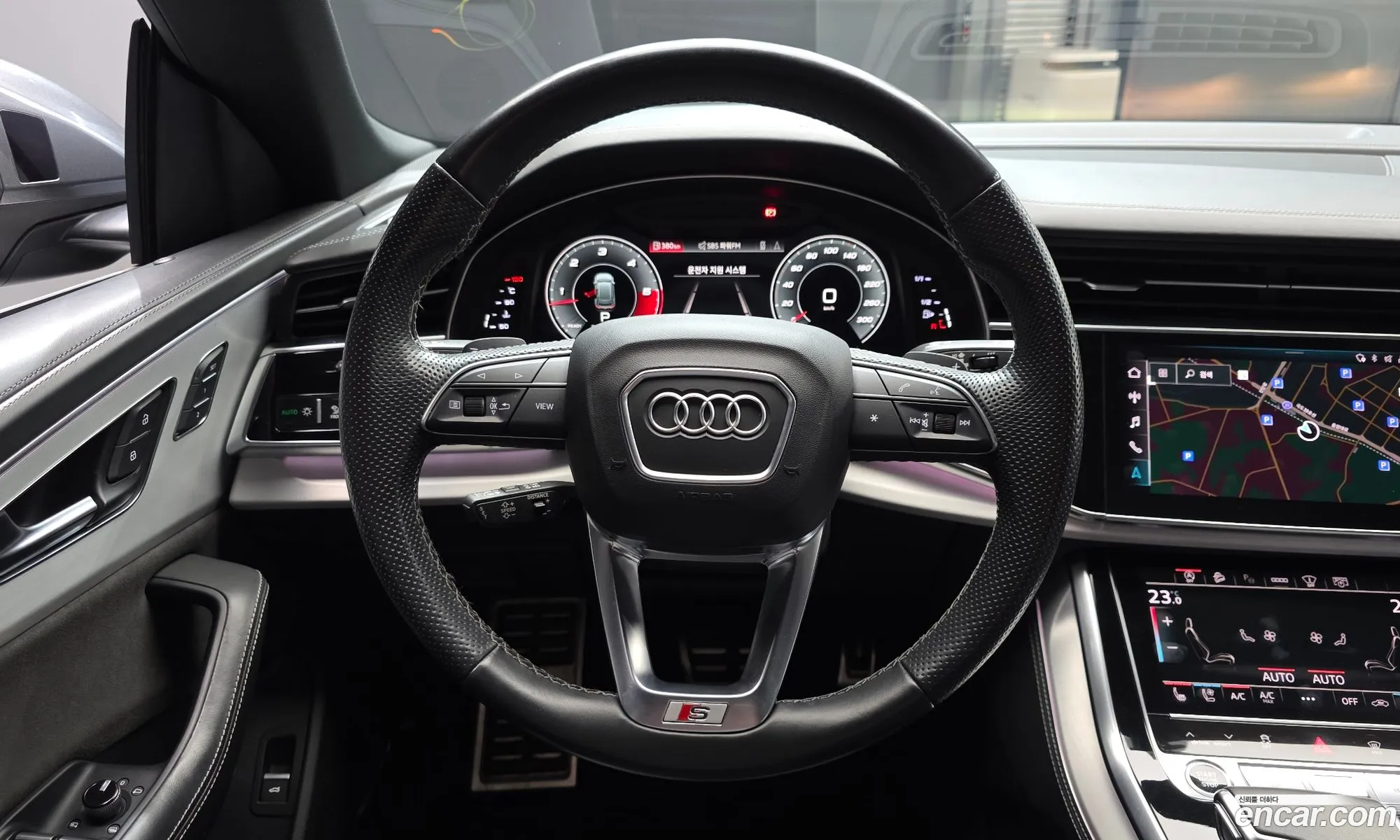 Audi Q8 2021 — 18
