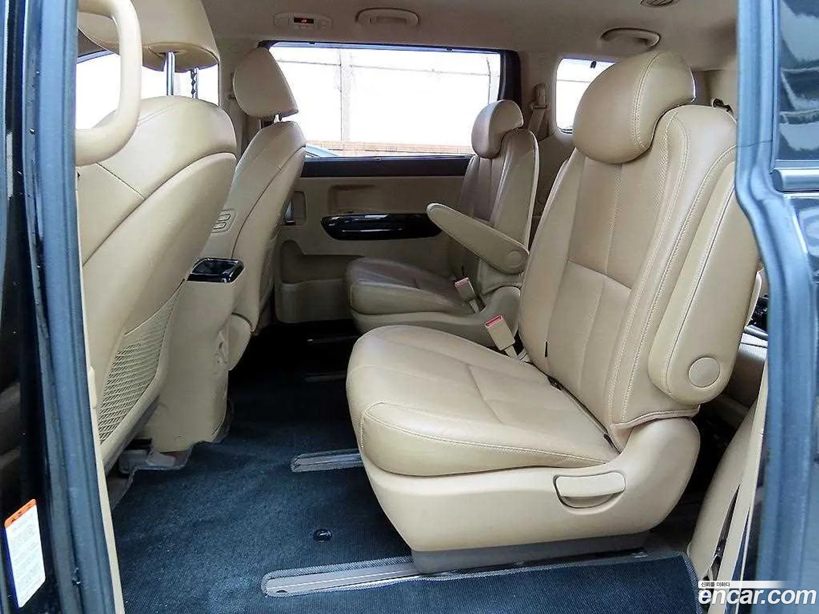 Kia Carnival 2018 — 16
