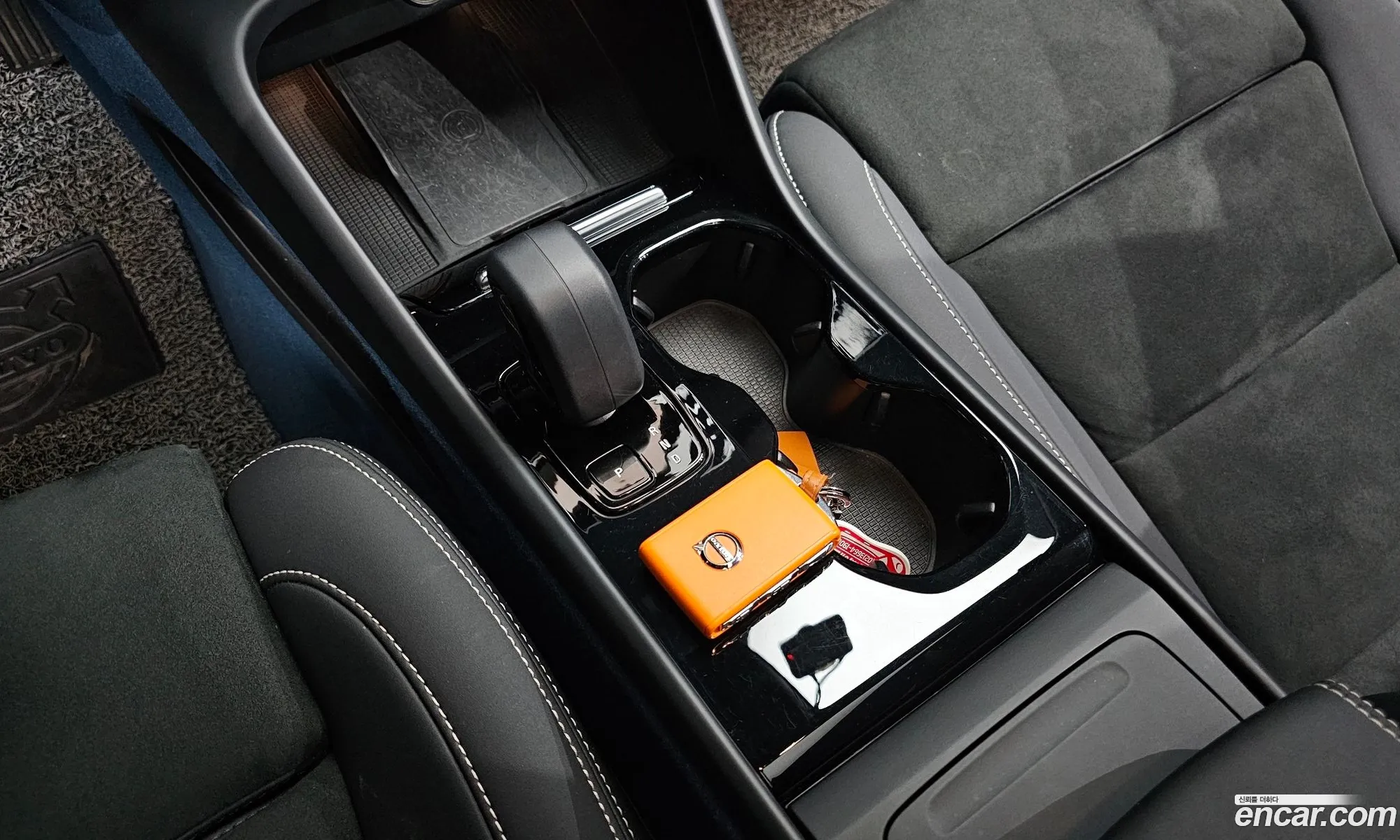 Volvo C40 Recharge 2022 YV1XKEDAEN2006372 — 3