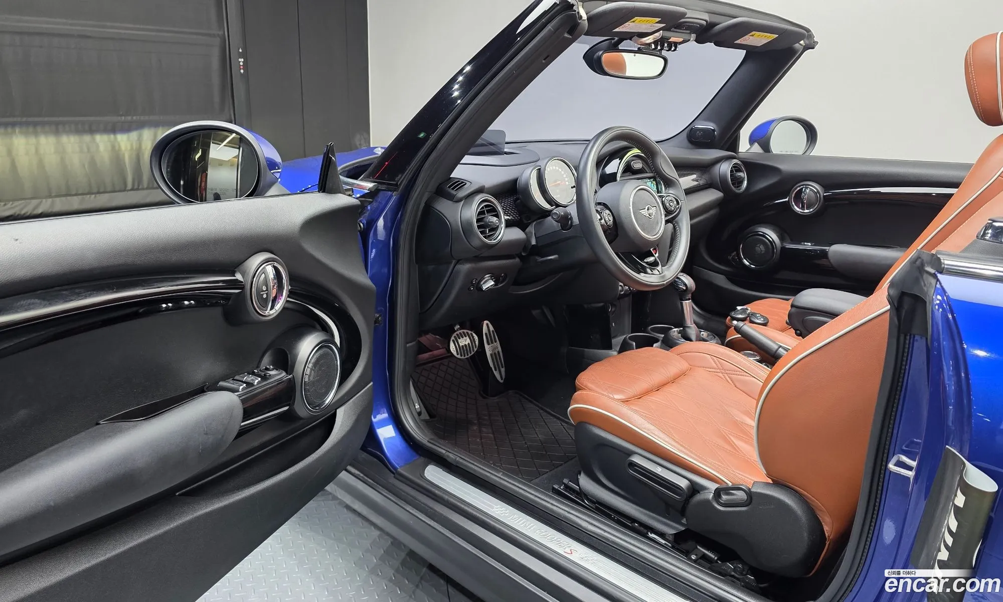 Mini Cooper S Convertible 2019 WMWWG9102K3A89676 — 17