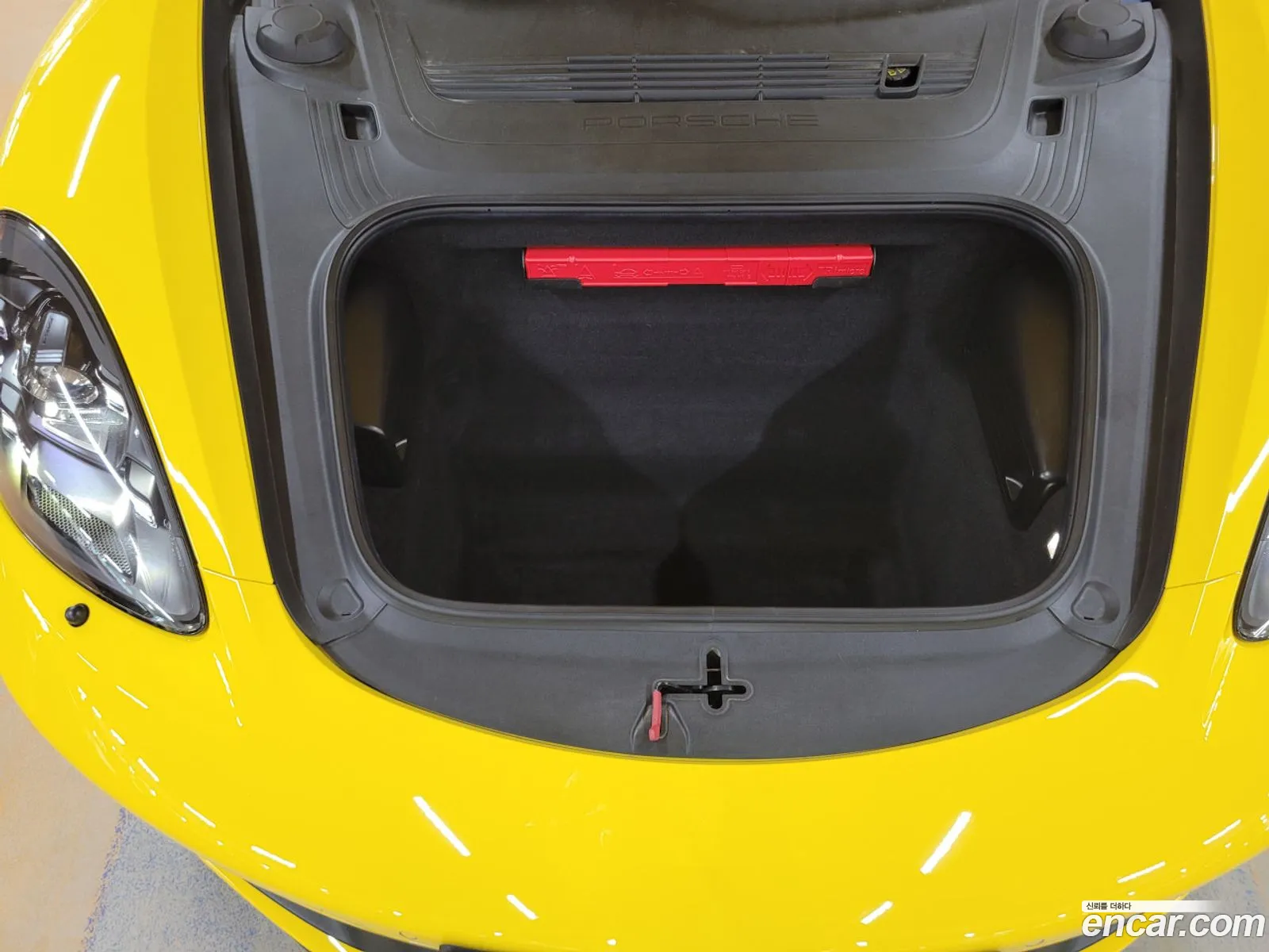 Porsche 718 Boxster 2022 — 16