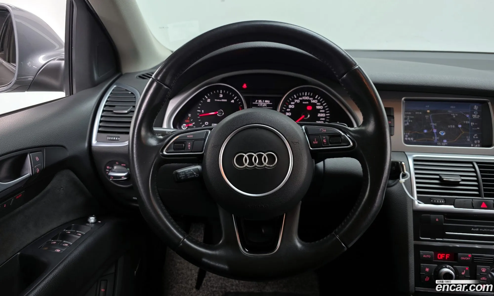 Audi Q7 2015 — 11