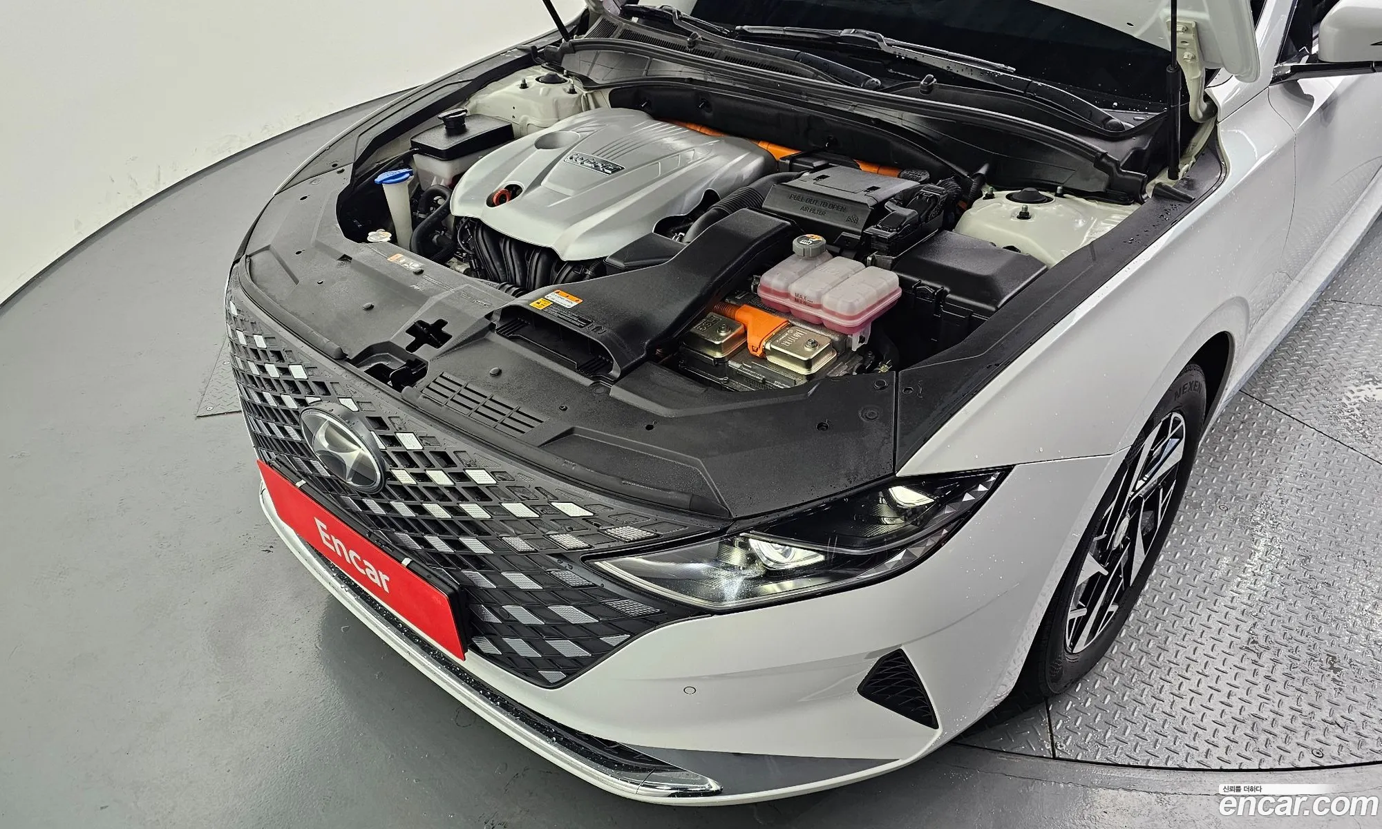 Hyundai Grandeur IG Hybrid 2020 — 20