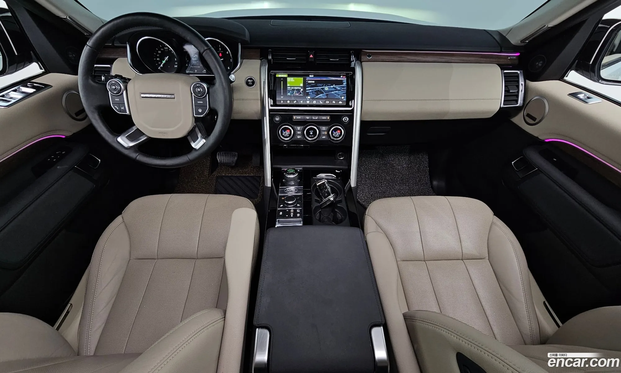 Land Rover Discovery 5