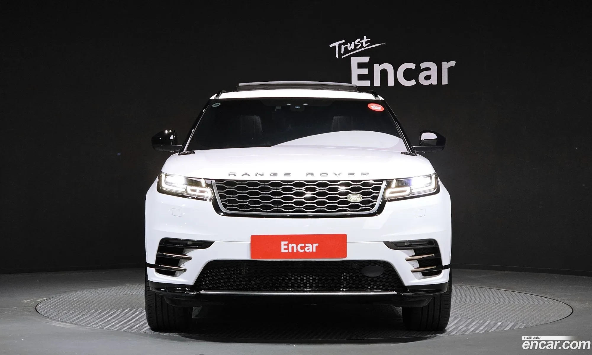 Land Rover Range Rover Velar 2019 — 2