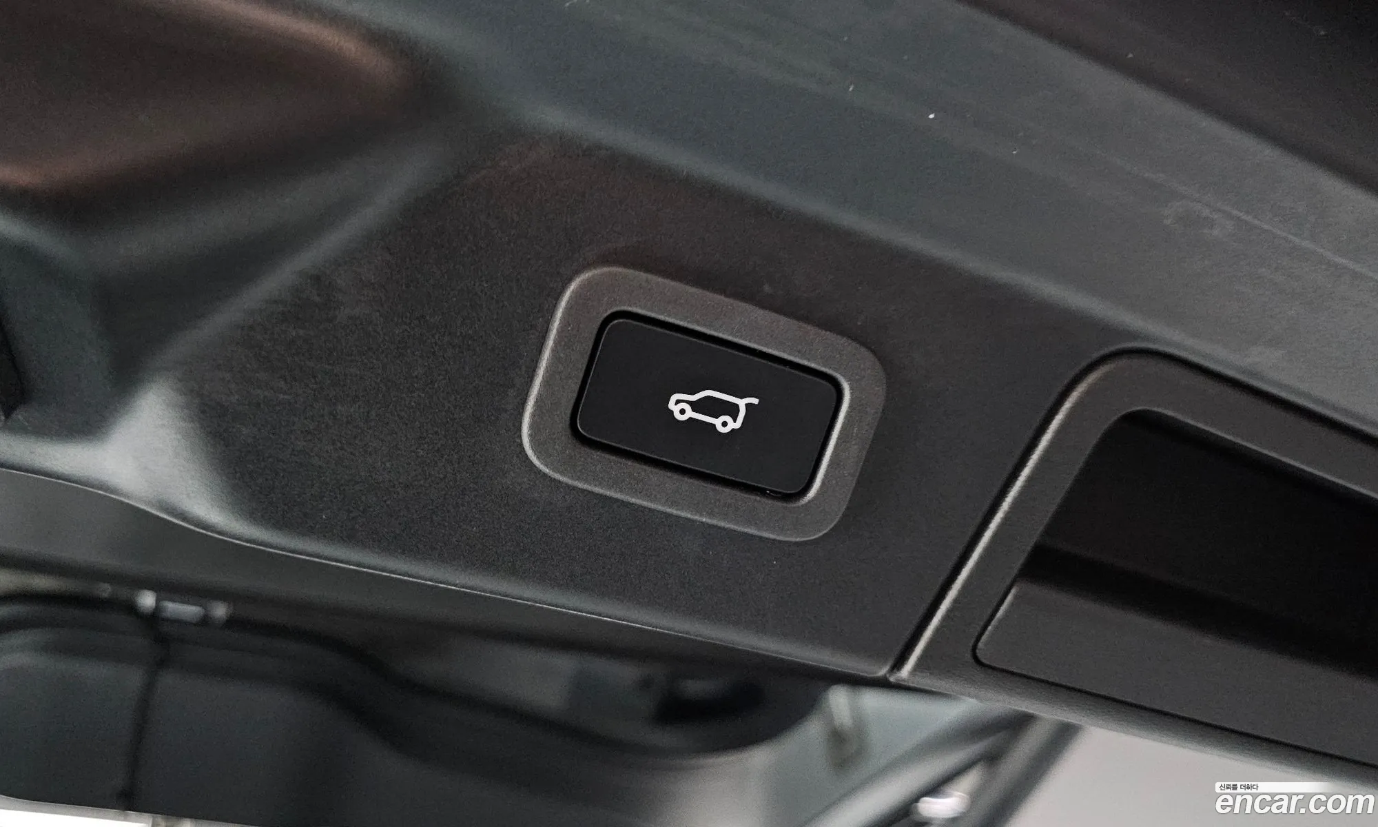 Land Rover Range Rover Velar 2019 — 15