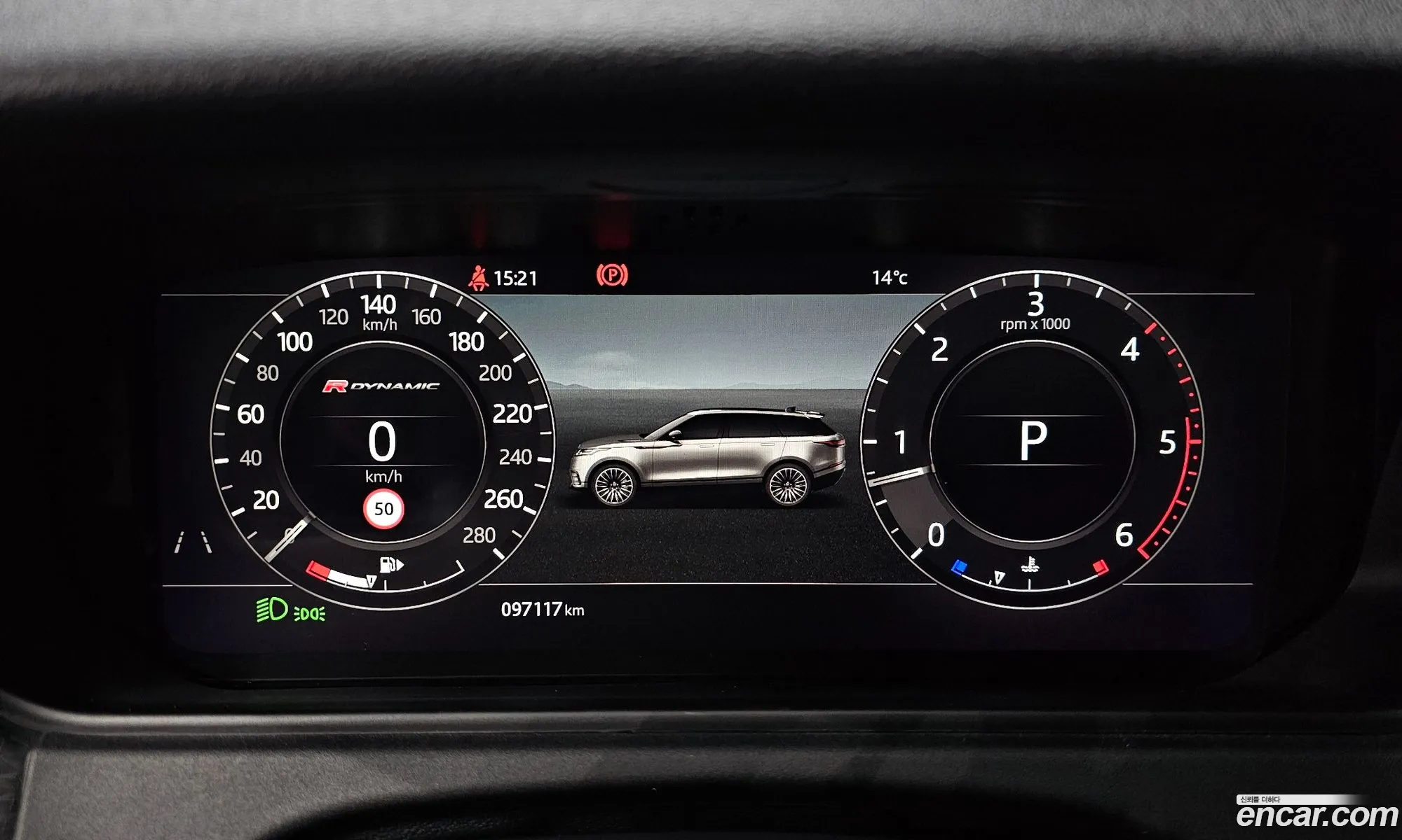 Land Rover Range Rover Velar 2019 — 12