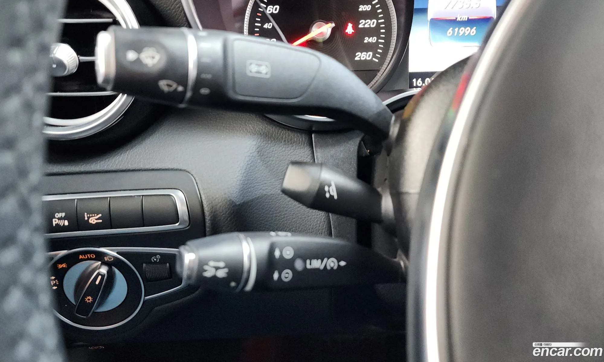 Mercedes-Benz C-Class W205 2018 — 15
