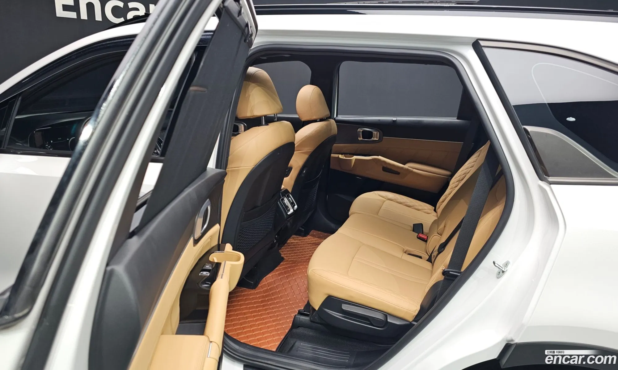 Kia Sorento 2023 — 18