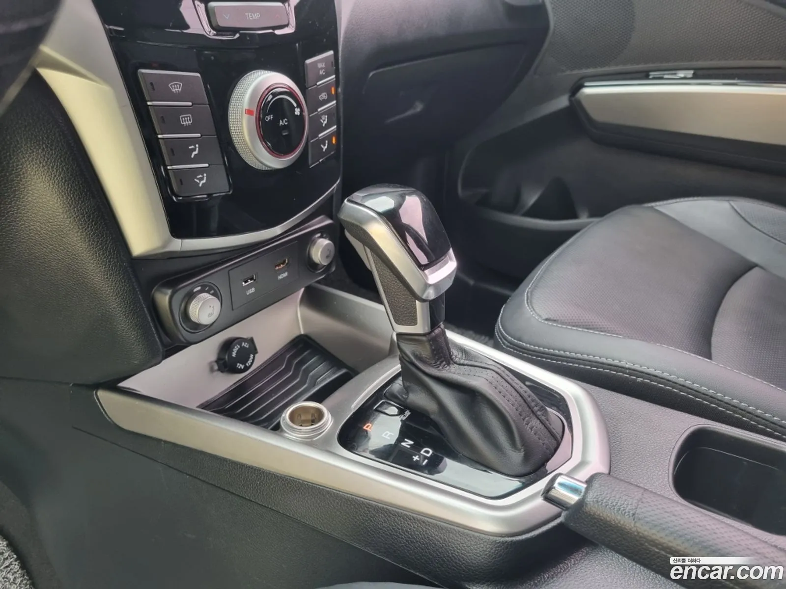 KG Mobility (SsangYong) Tivoli Armour 2019 — 2