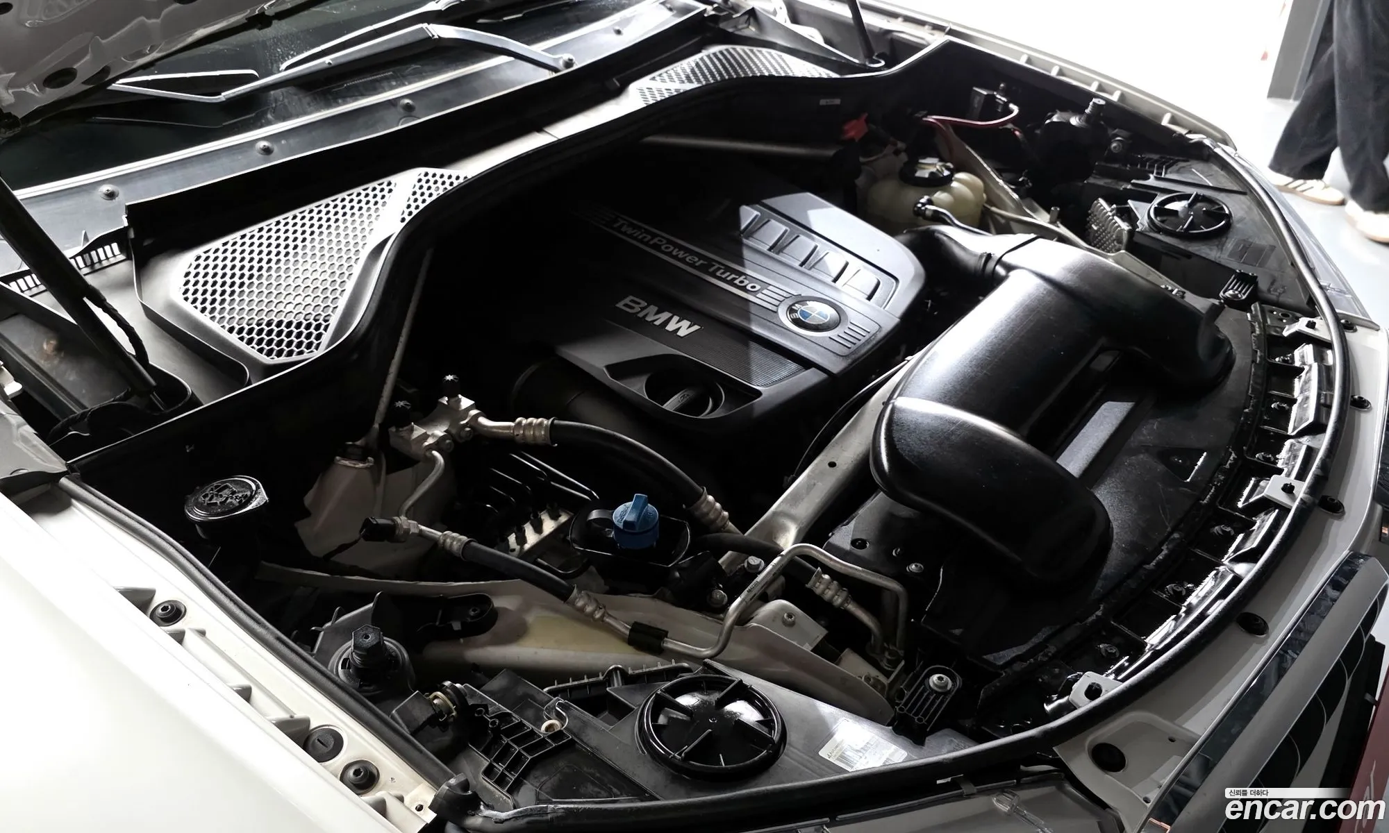 BMW X6 2018 WBAKV2102J0Y39439 — 2