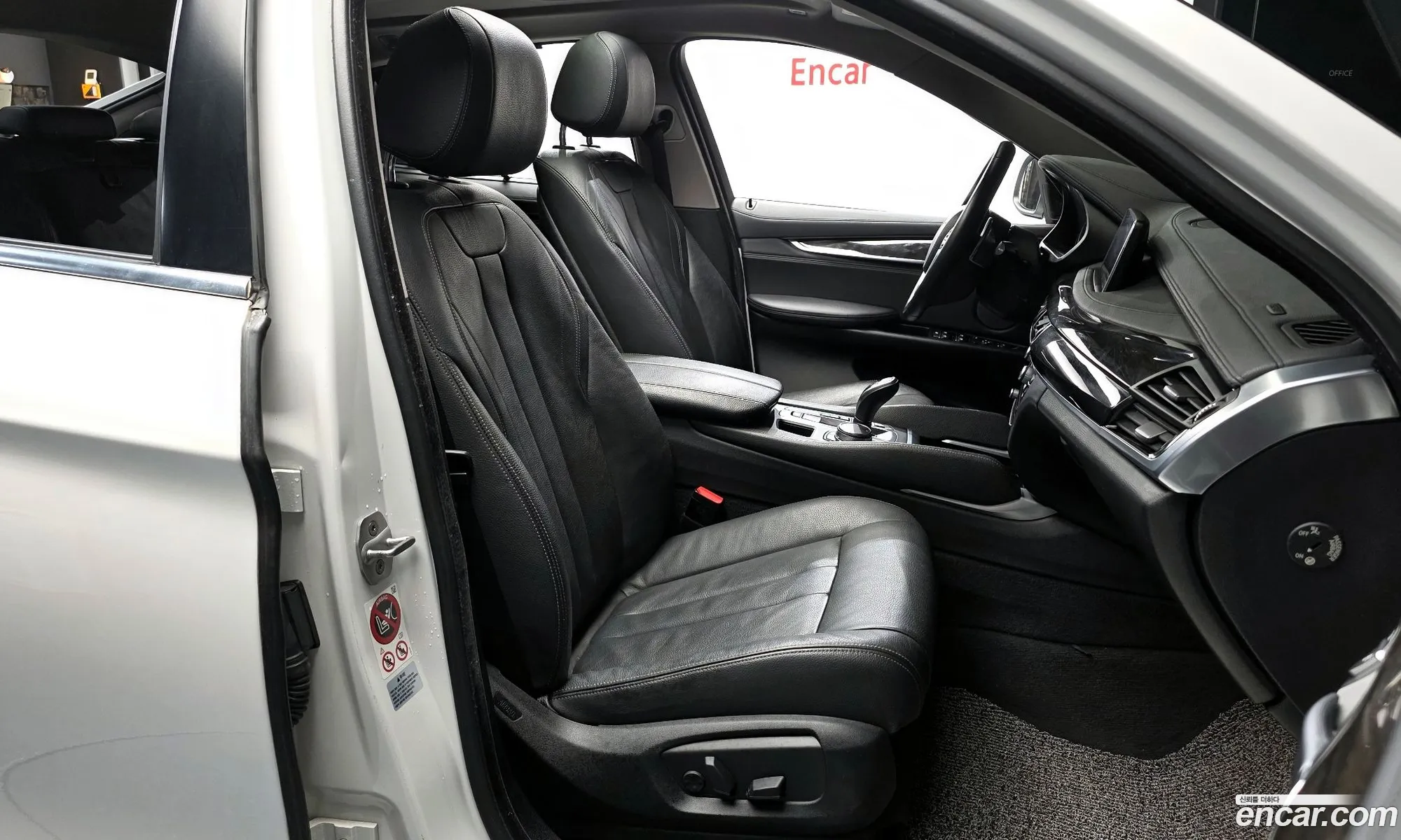 BMW X6 2018 WBAKV2102J0Y39439 — 8