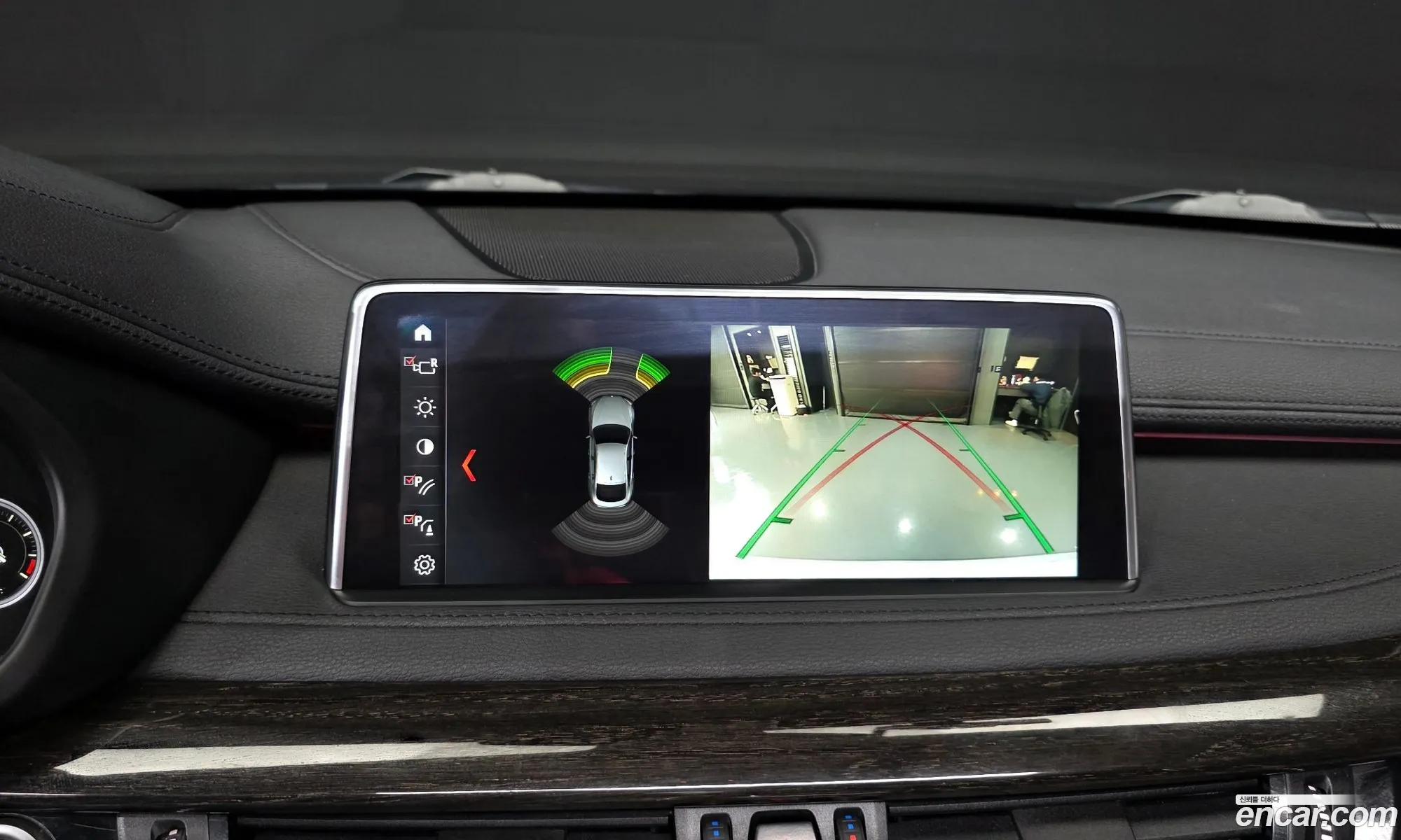 BMW X6 2018 WBAKV2102J0Y39439 — 16