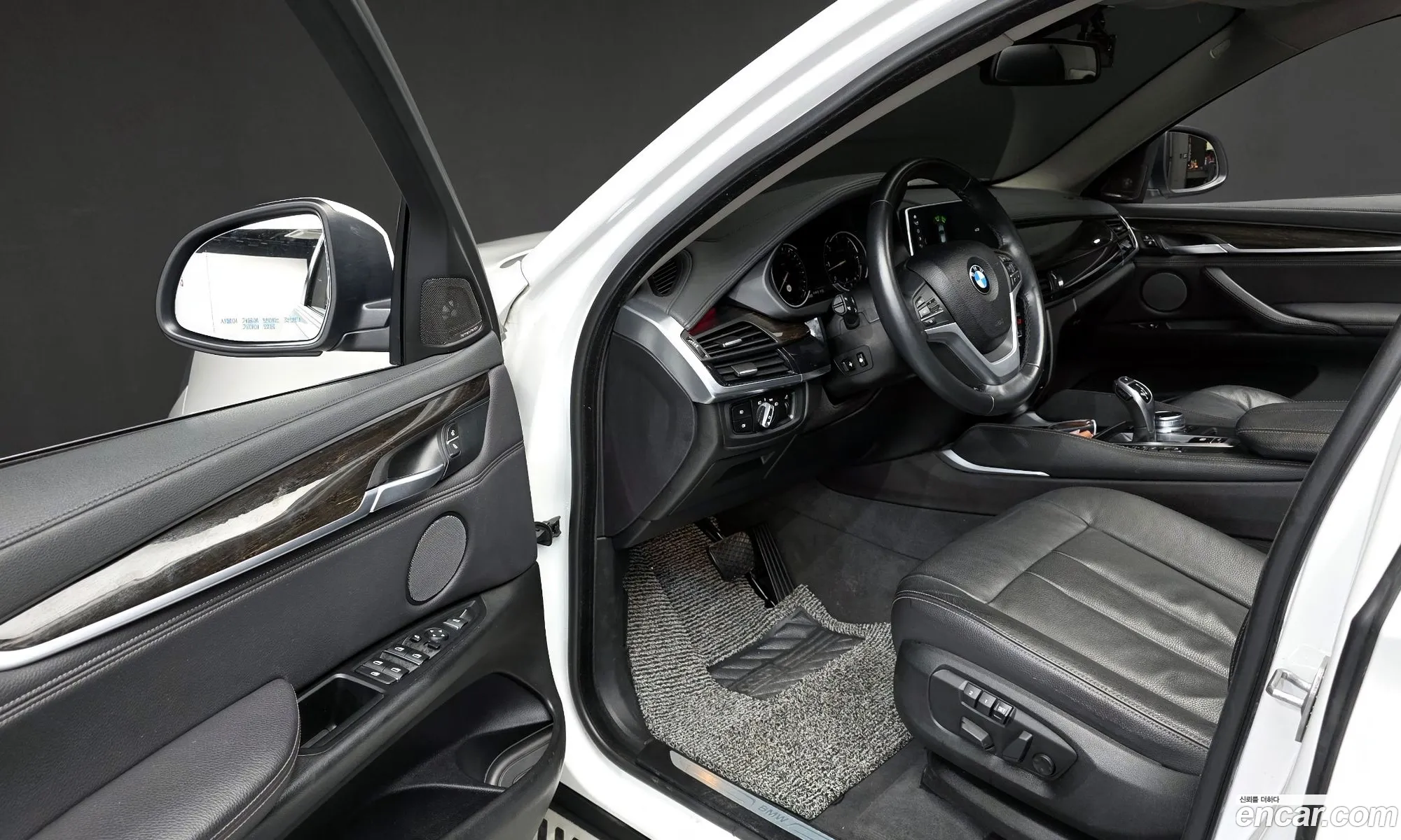 BMW X6 2018 WBAKV2102J0Y39439 — 14