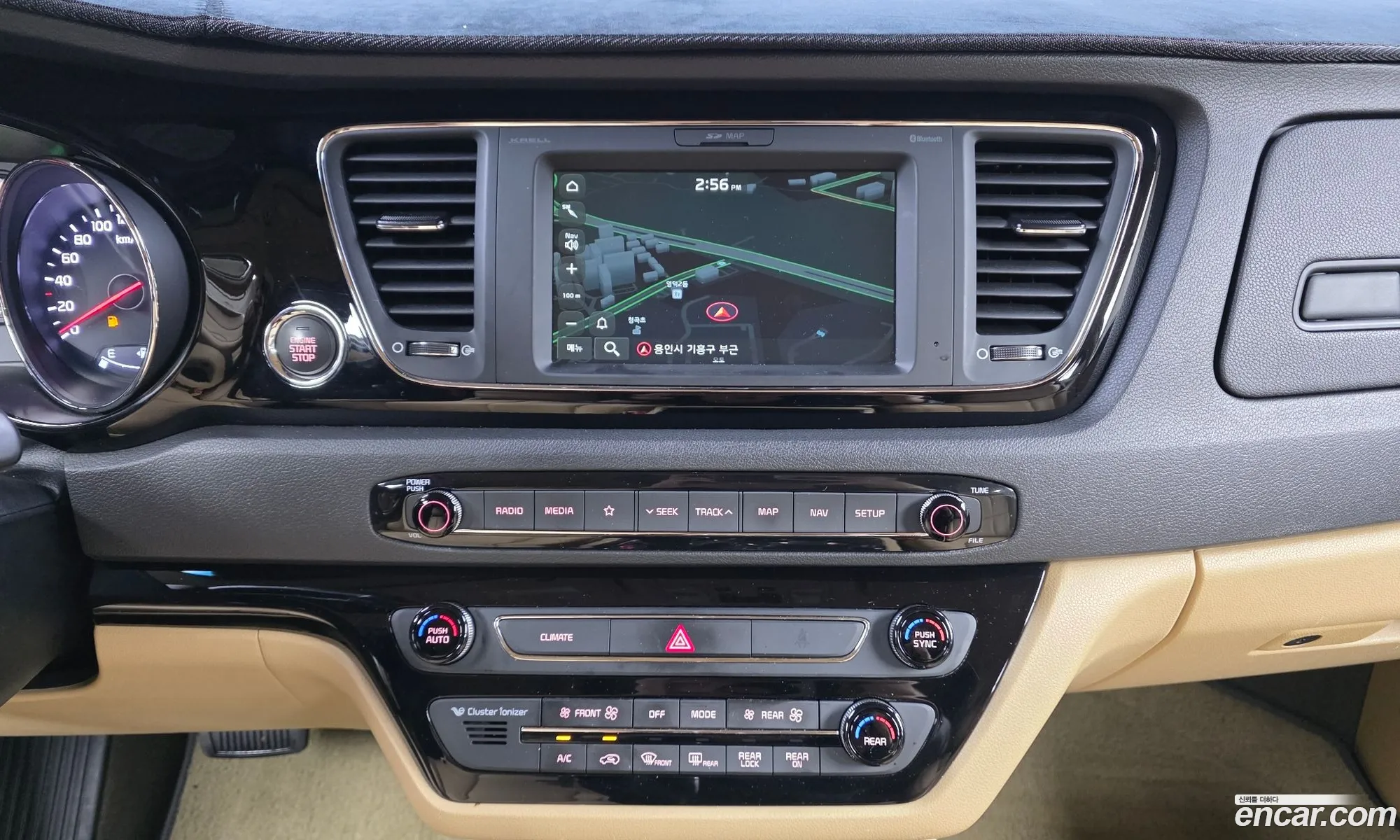 Kia Carnival 2019 — 9