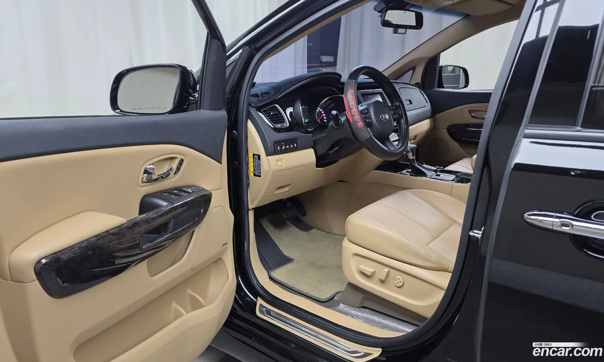 Kia Carnival 2019 — 3