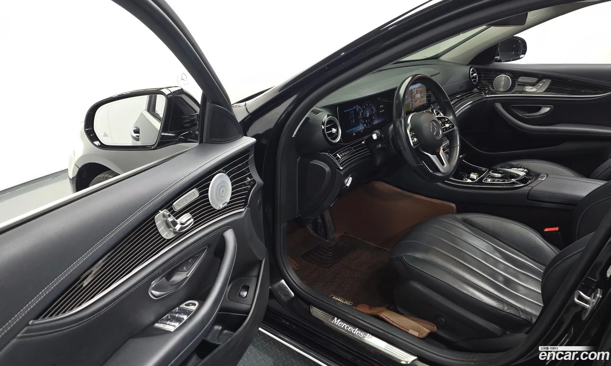 Mercedes-Benz E-Class W213 2019 WDDZF6JB4KA696955 — 8
