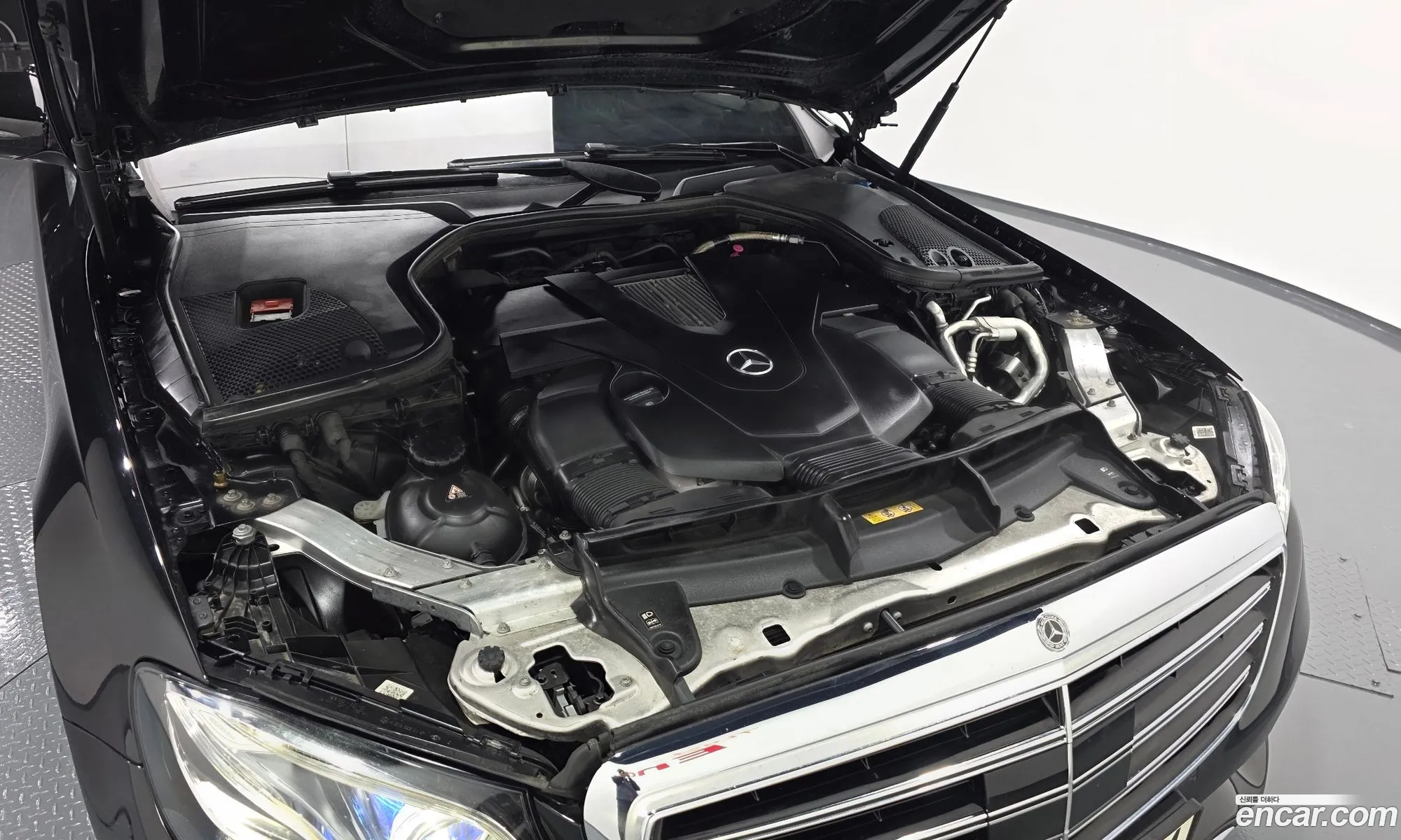 Mercedes-Benz E-Class W213 2019 WDDZF6JB4KA696955 — 5