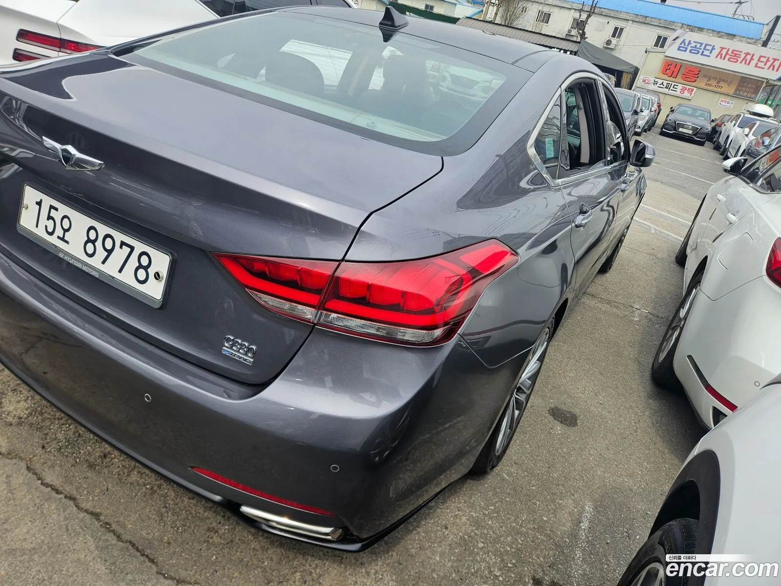 Hyundai Genesis DH 2014 — 14