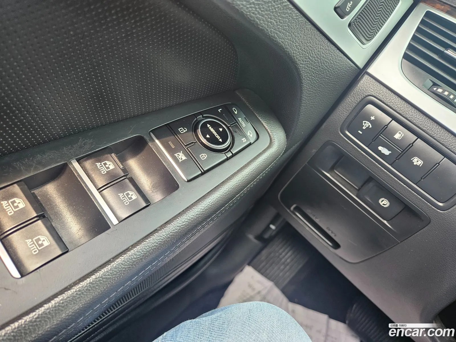 Hyundai Genesis DH 2014 — 16
