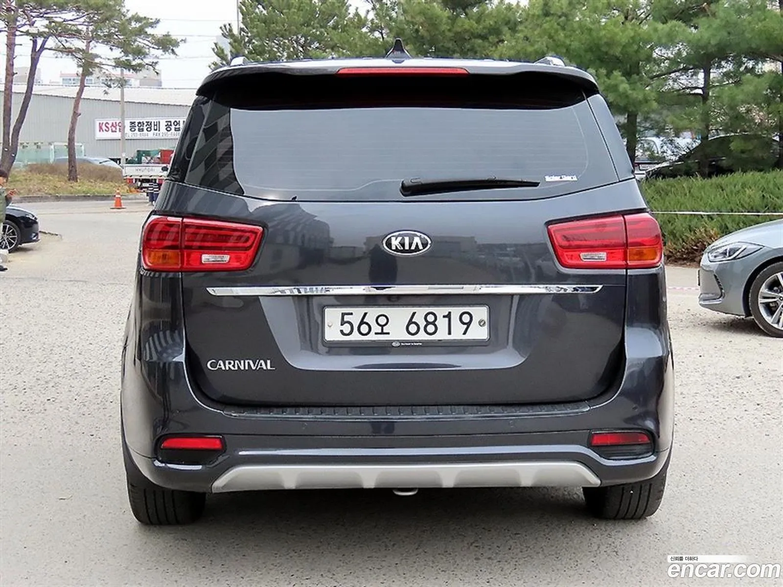 Kia Carnival 2019 — 3