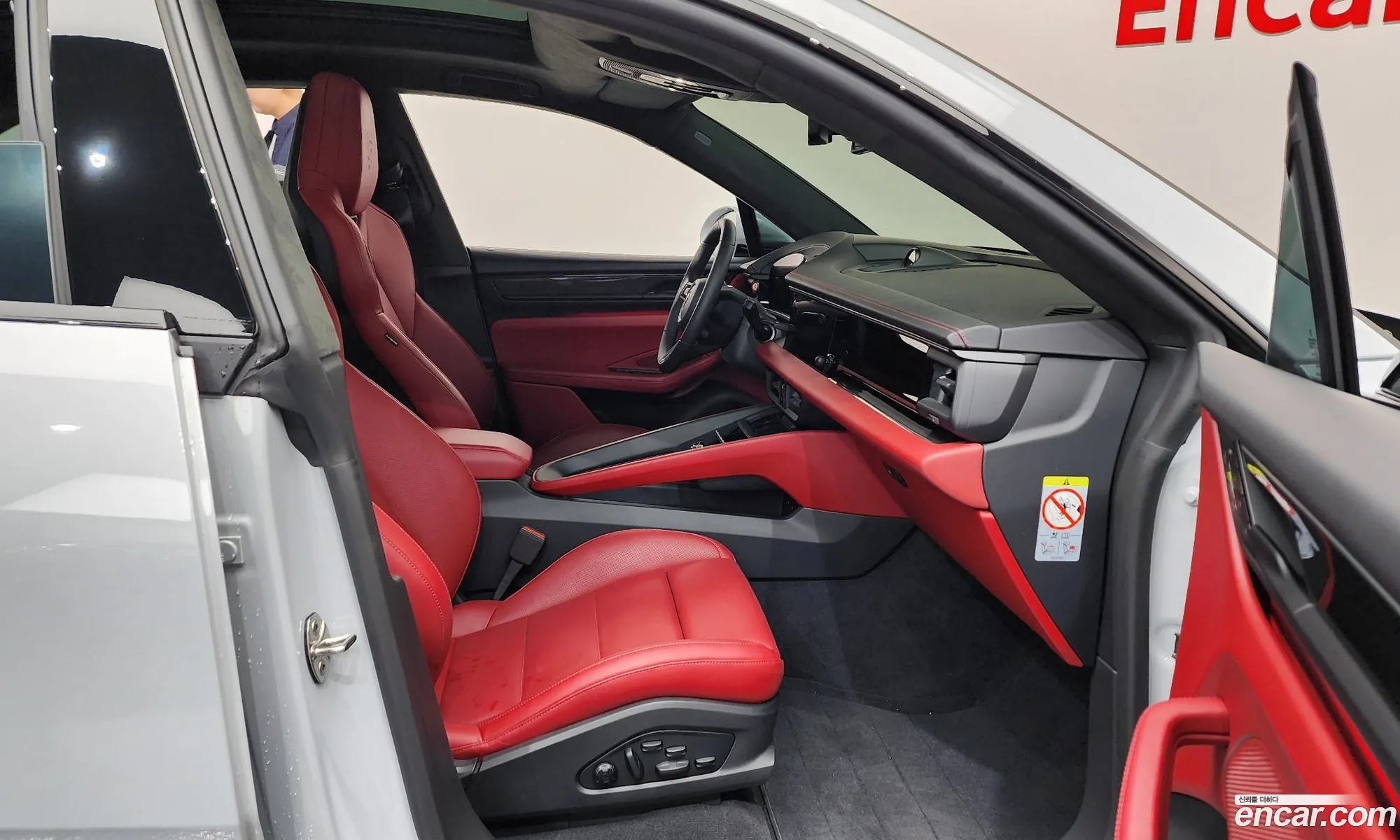 Porsche Macan EV 2025 WP1AC2XA5SL175248 — 11