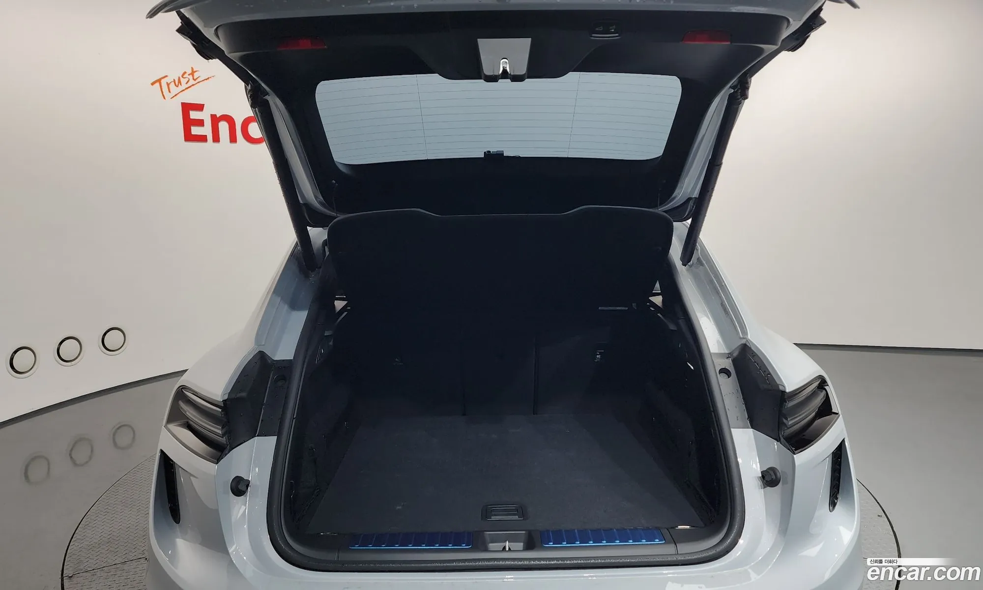 Porsche Macan EV 2025 WP1AC2XA5SL175248 — 19
