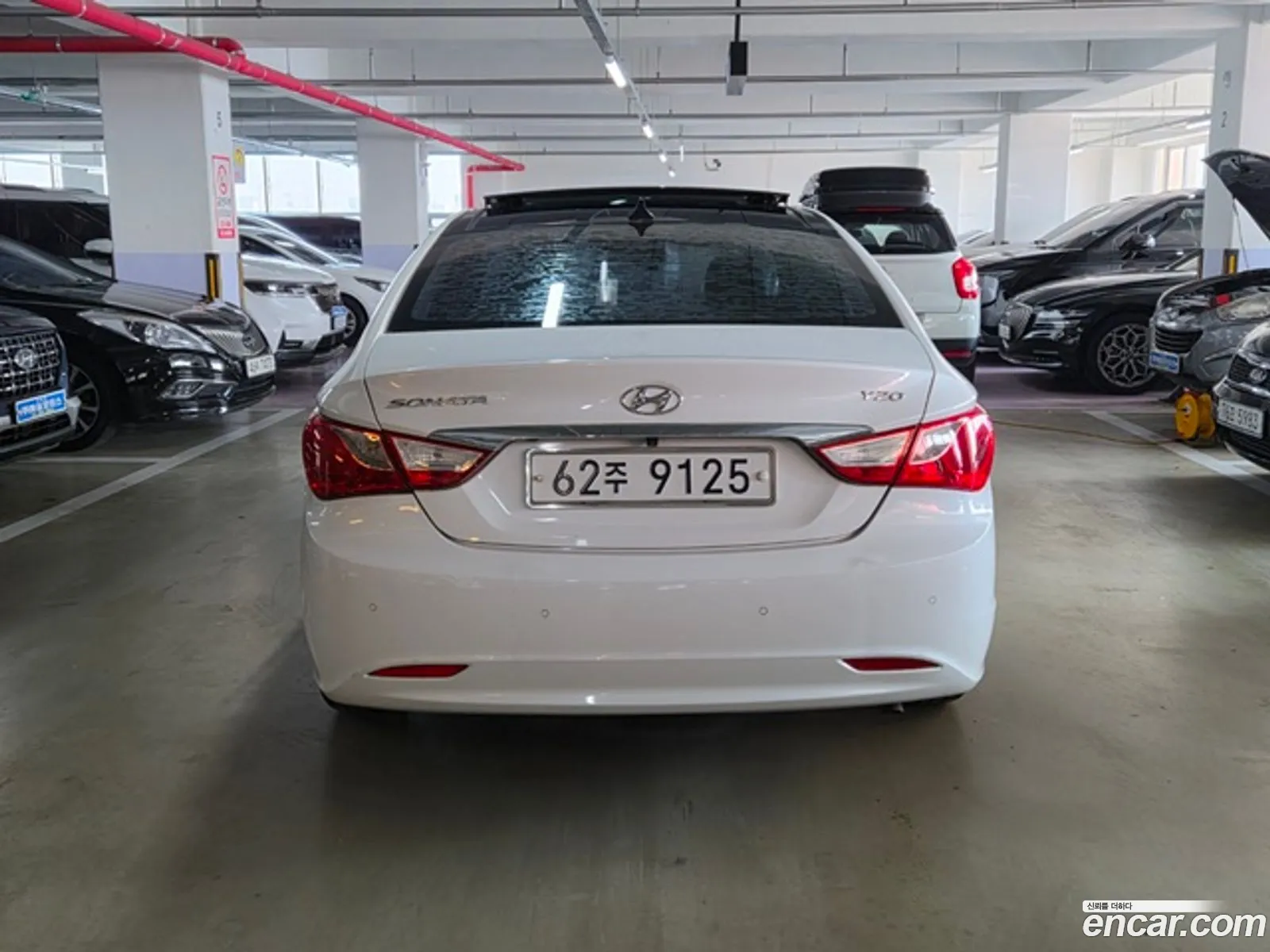 Hyundai YF Sonata 2011 — 14