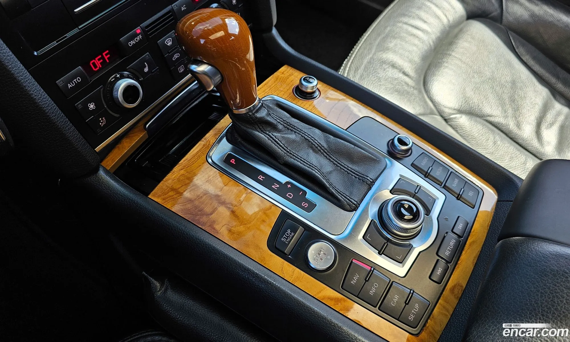 Audi Q7 2011 WAUZZZ4L5BD030254 — 10