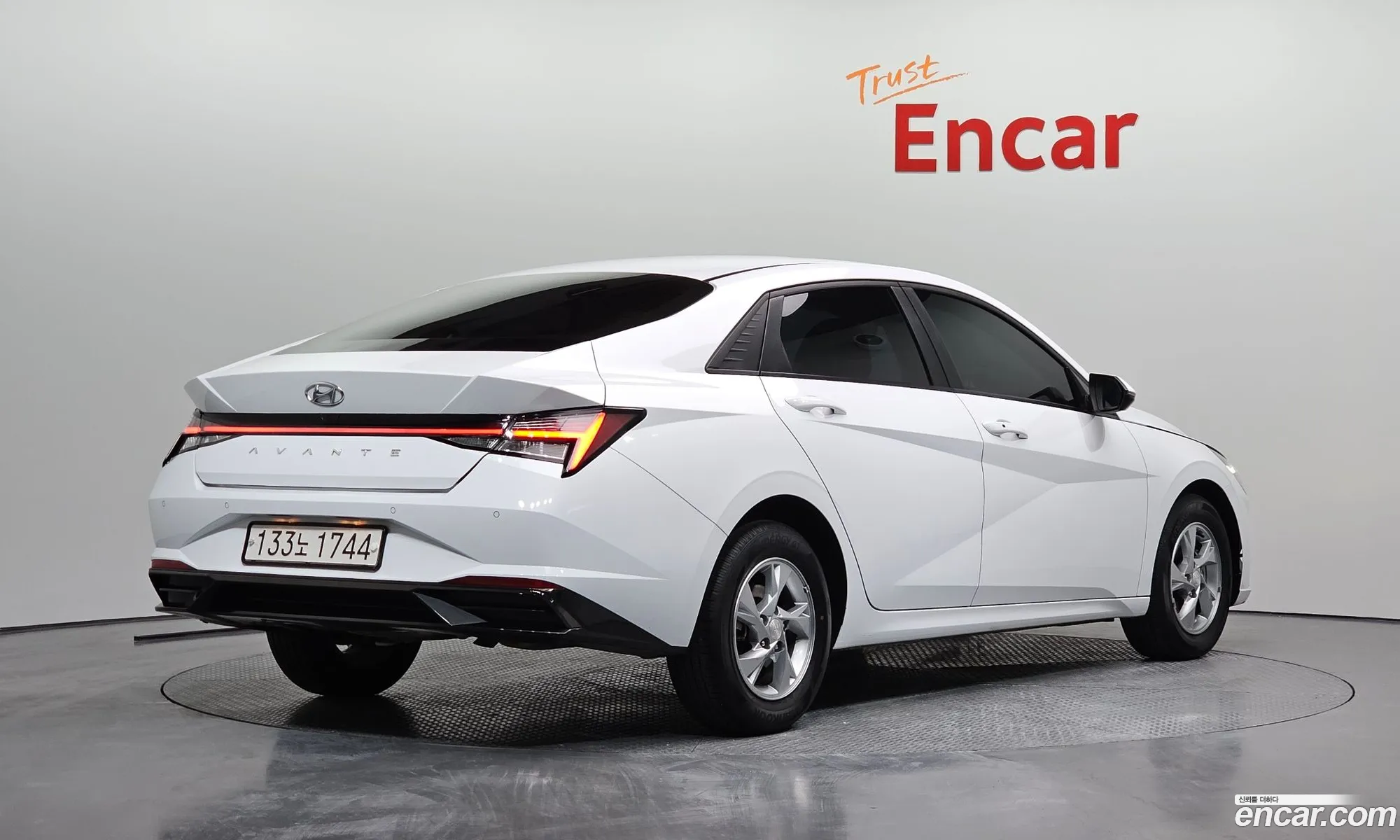 Hyundai Elantra 2022 — 22