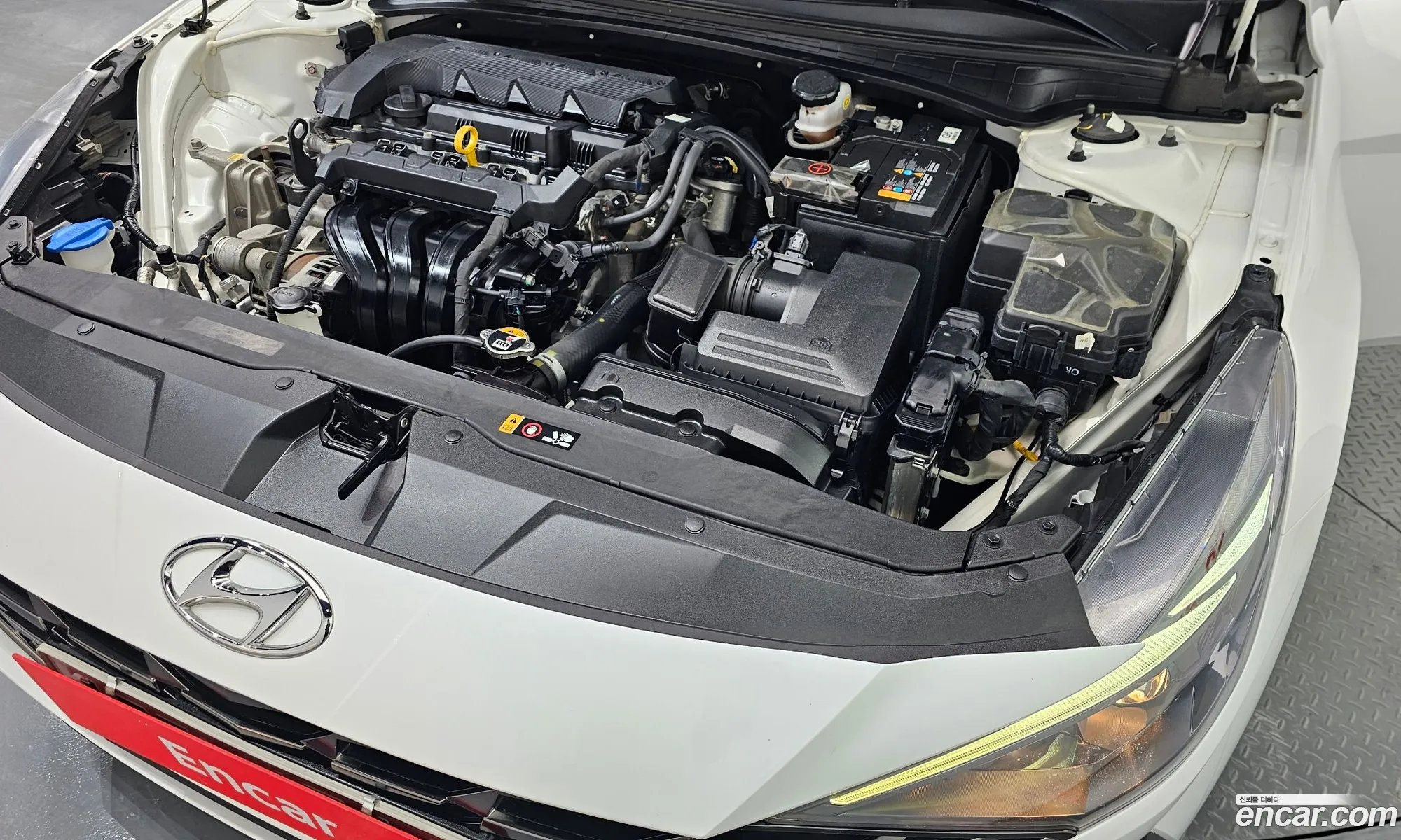 Hyundai Elantra 2022 — 8