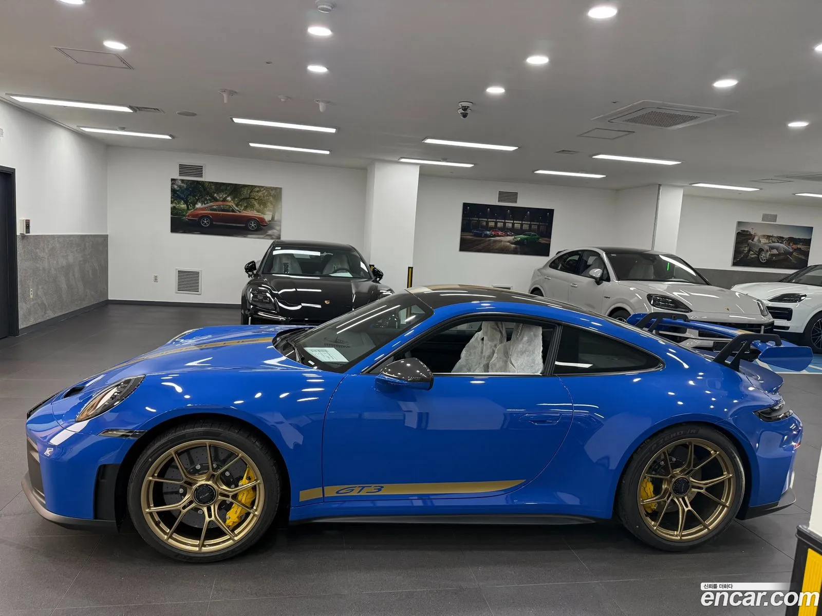 Porsche 911 2025 — 2