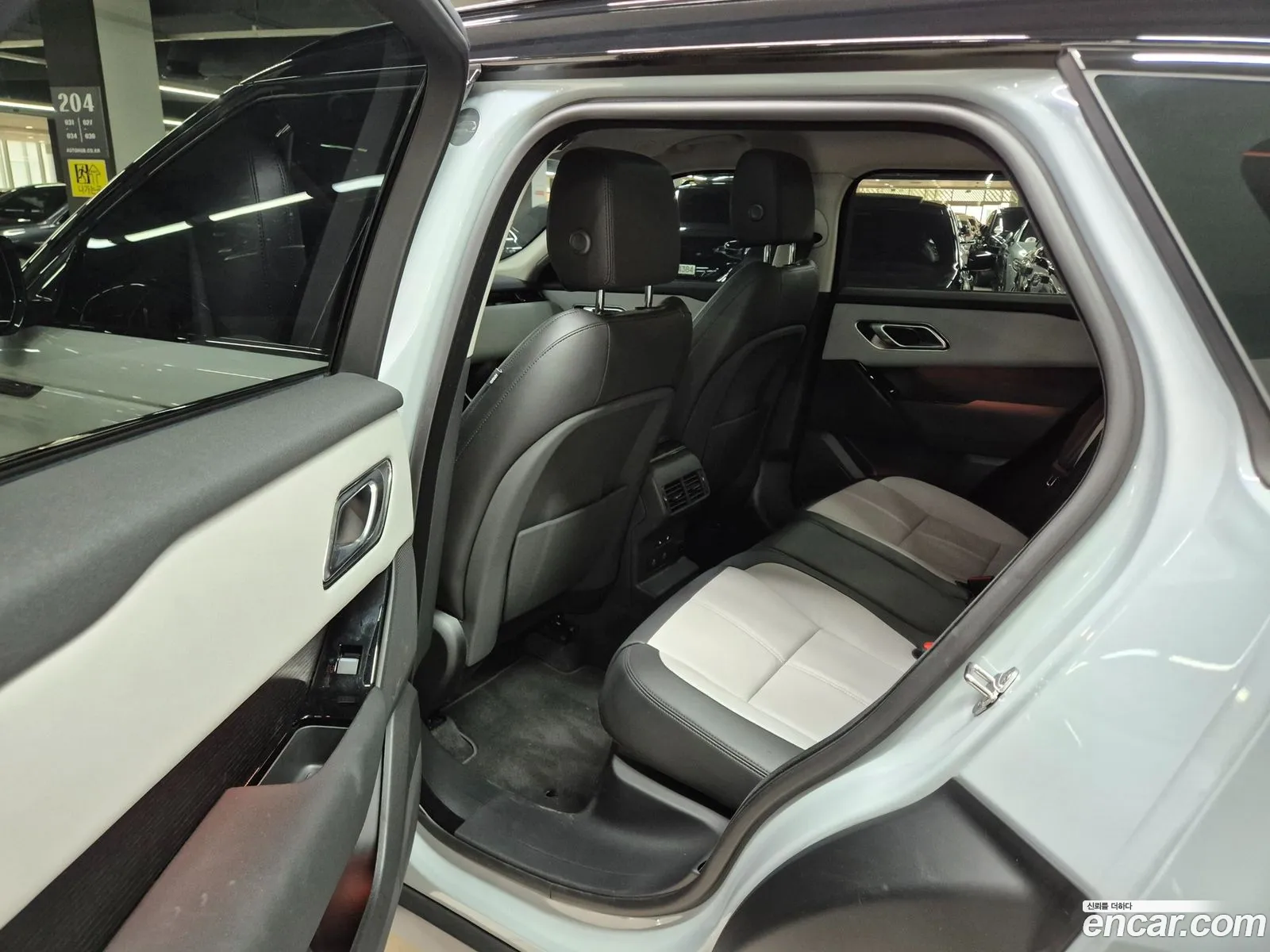 Land Rover Range Rover Velar 2025 — 3