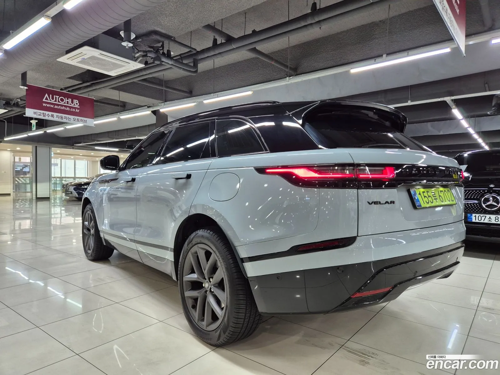Land Rover Range Rover Velar 2025 — 18