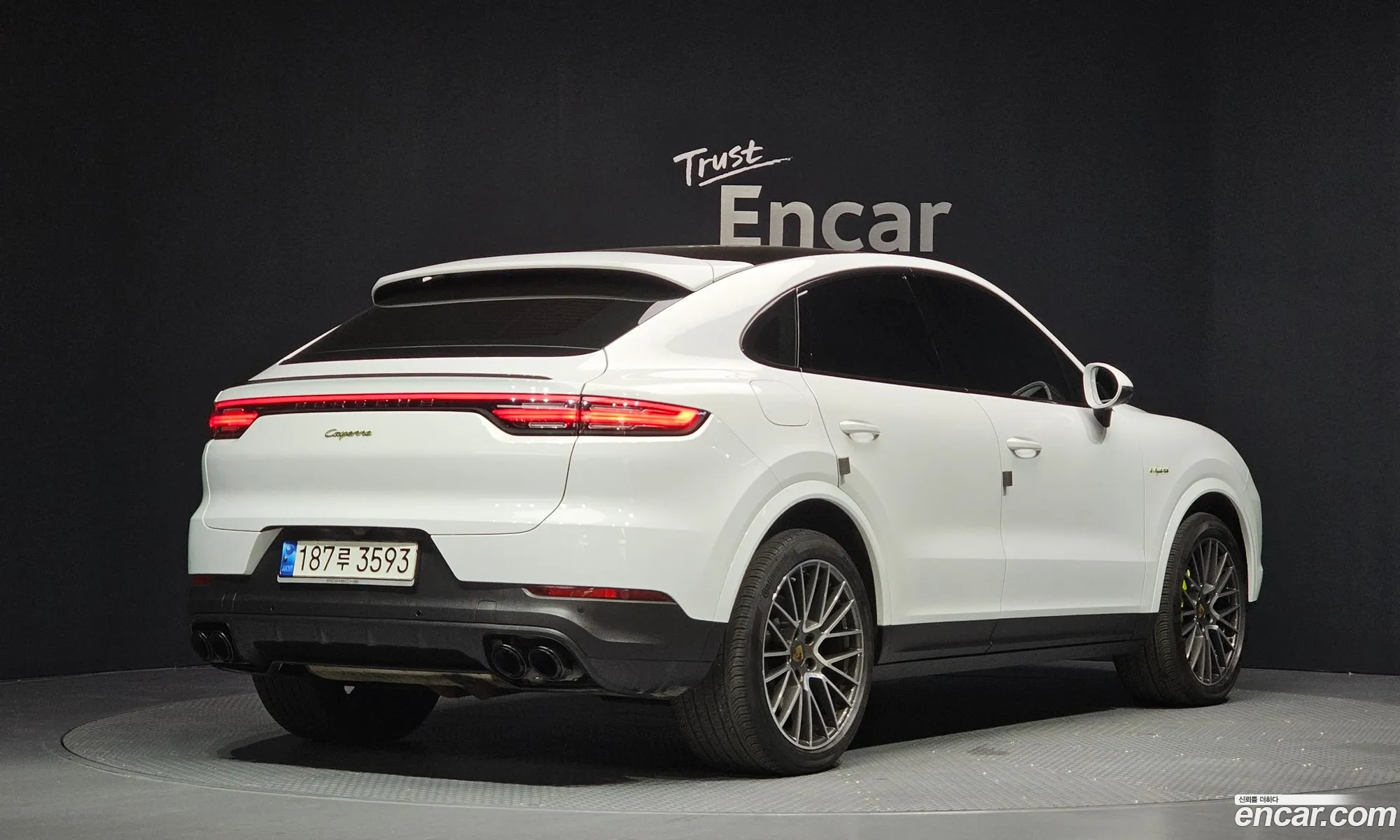 Porsche Cayenne 2021 — 13