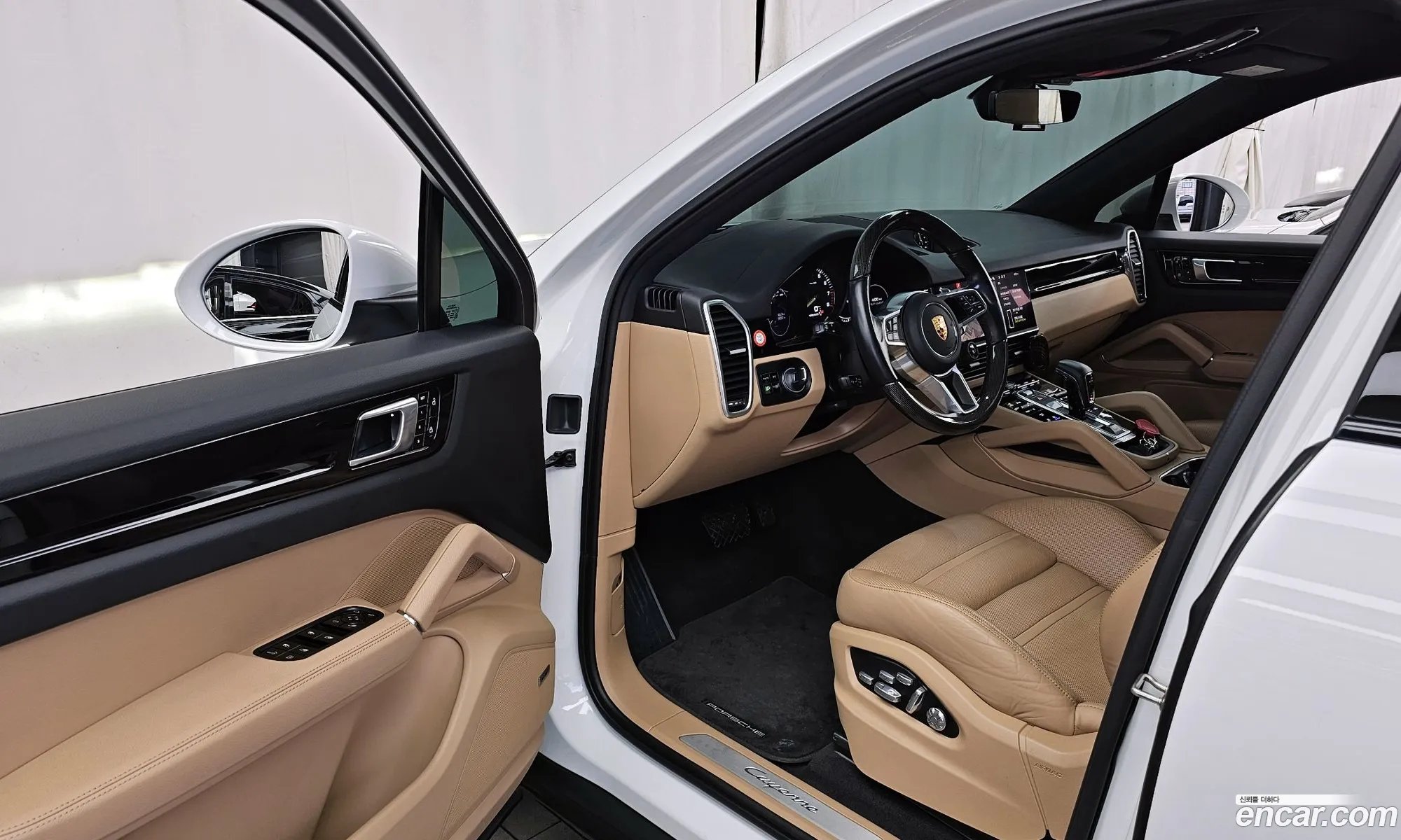 Porsche Cayenne 2021 — 19