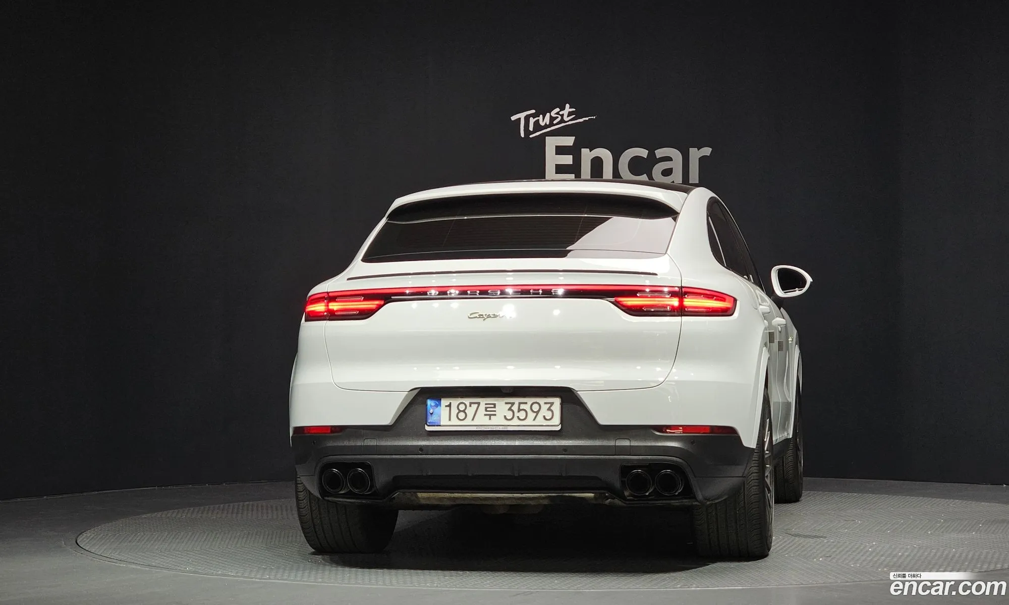 Porsche Cayenne 2021 — 18